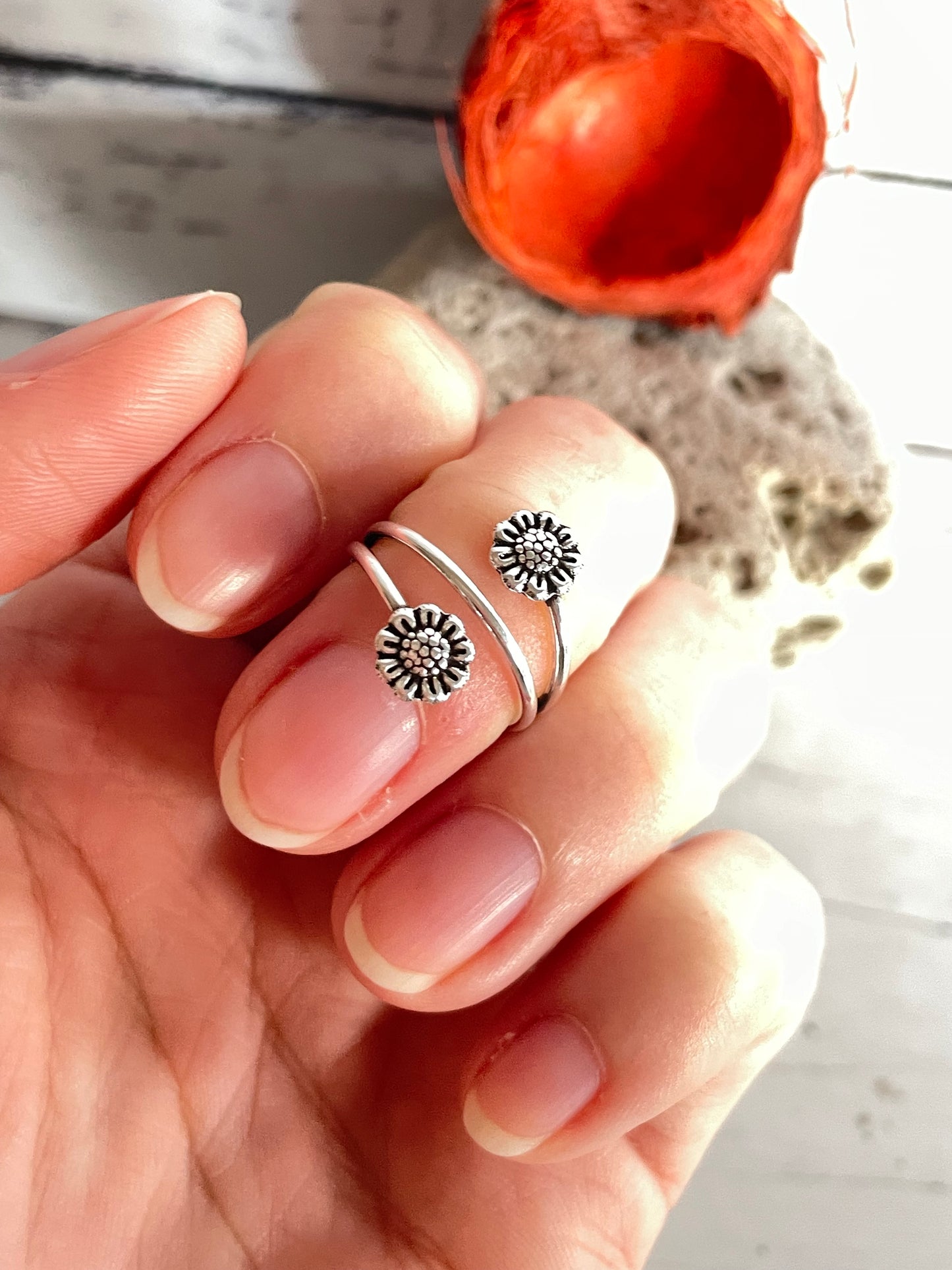 Silver Toe Ring ~ Flower Power
