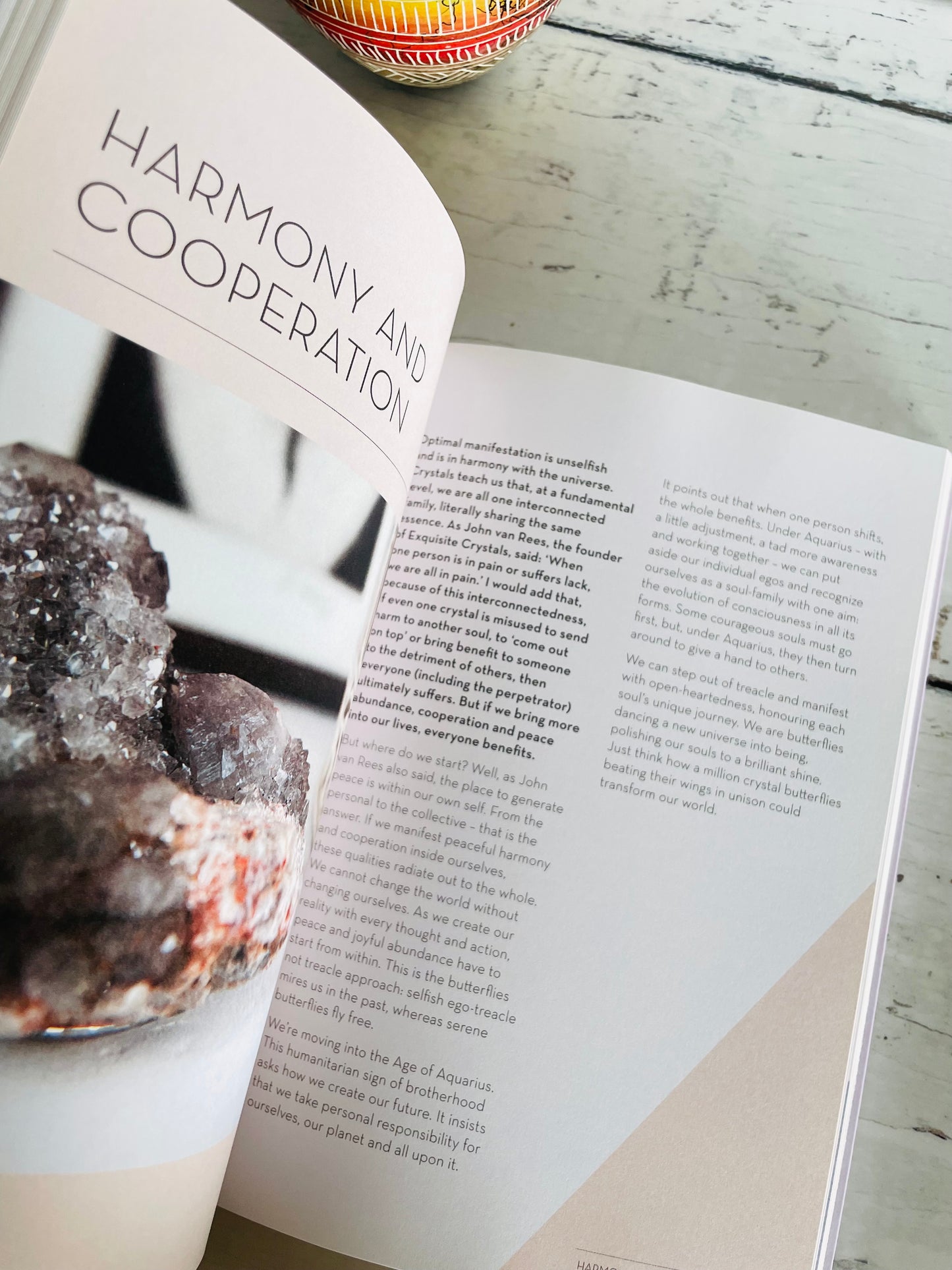 Manifesting with Crystals