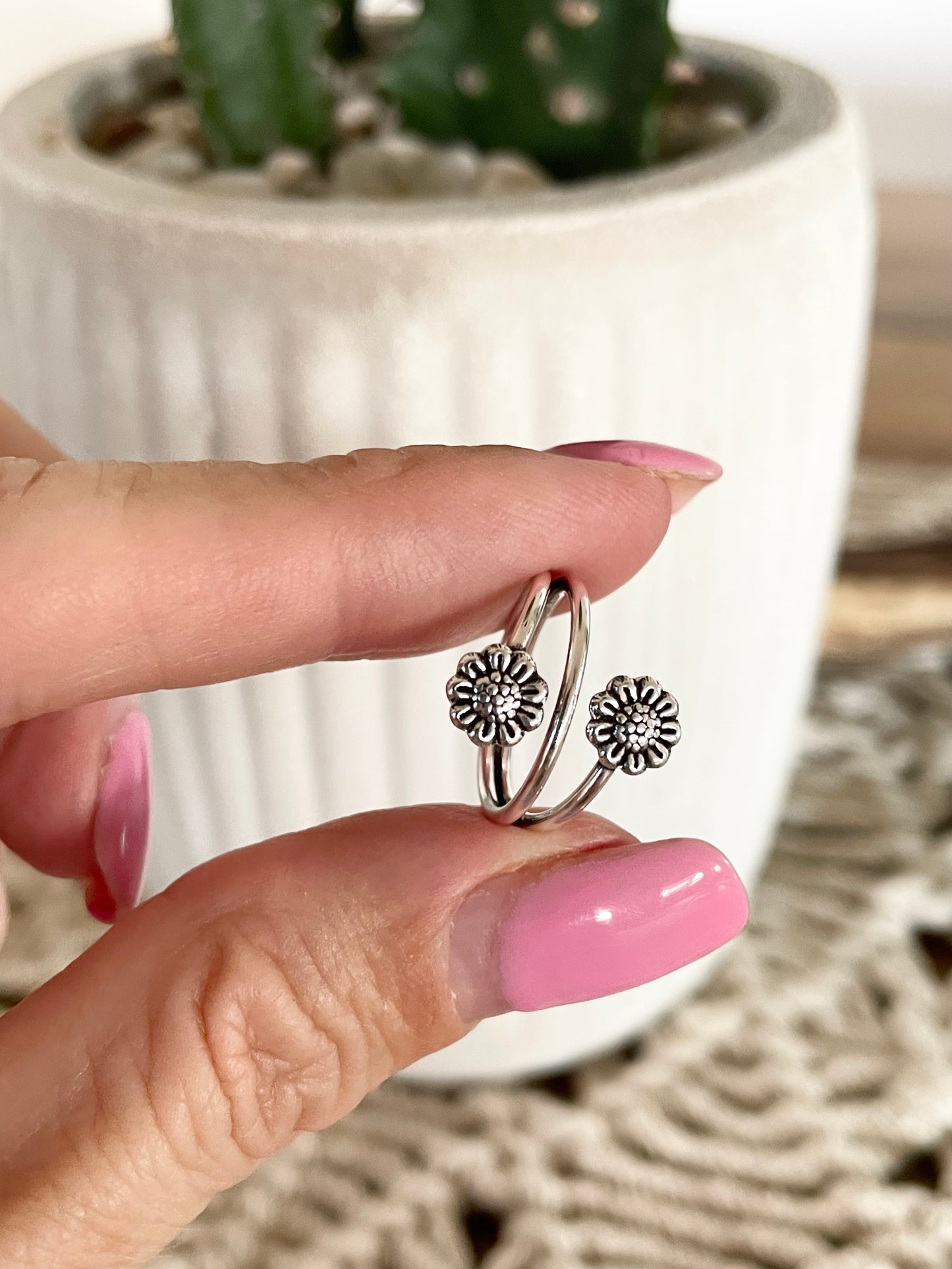 Silver Toe Ring ~ Flower Power