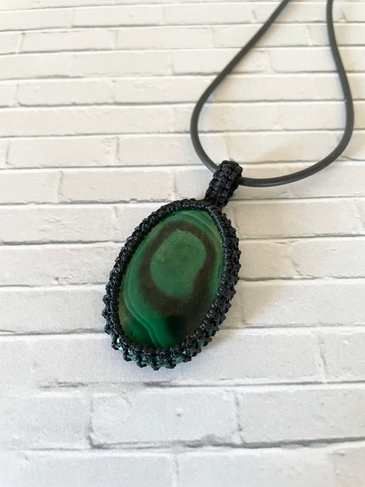 Macrame Pendant ~ Malachite