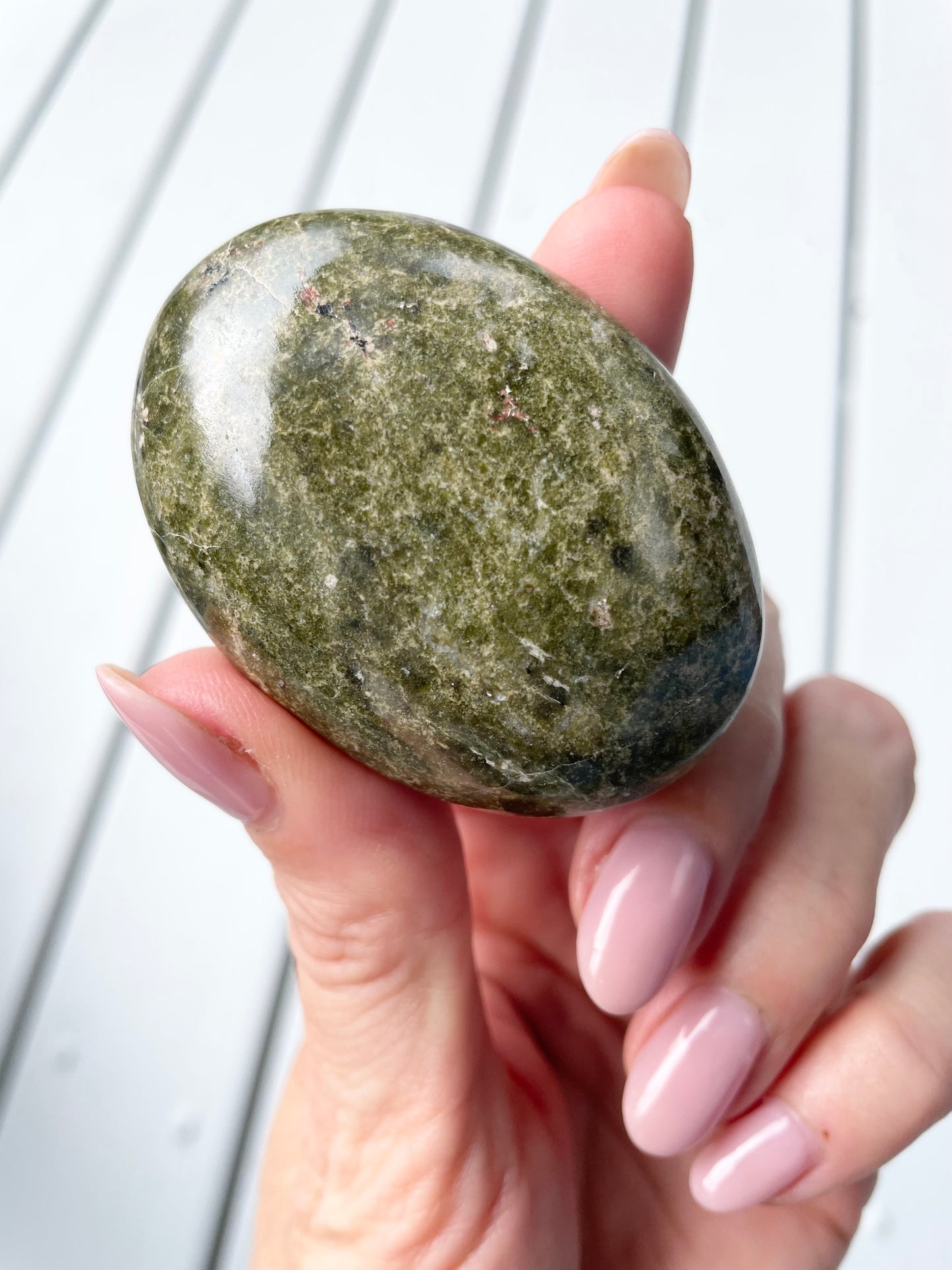 Vasanite Pillow /Palm Stone