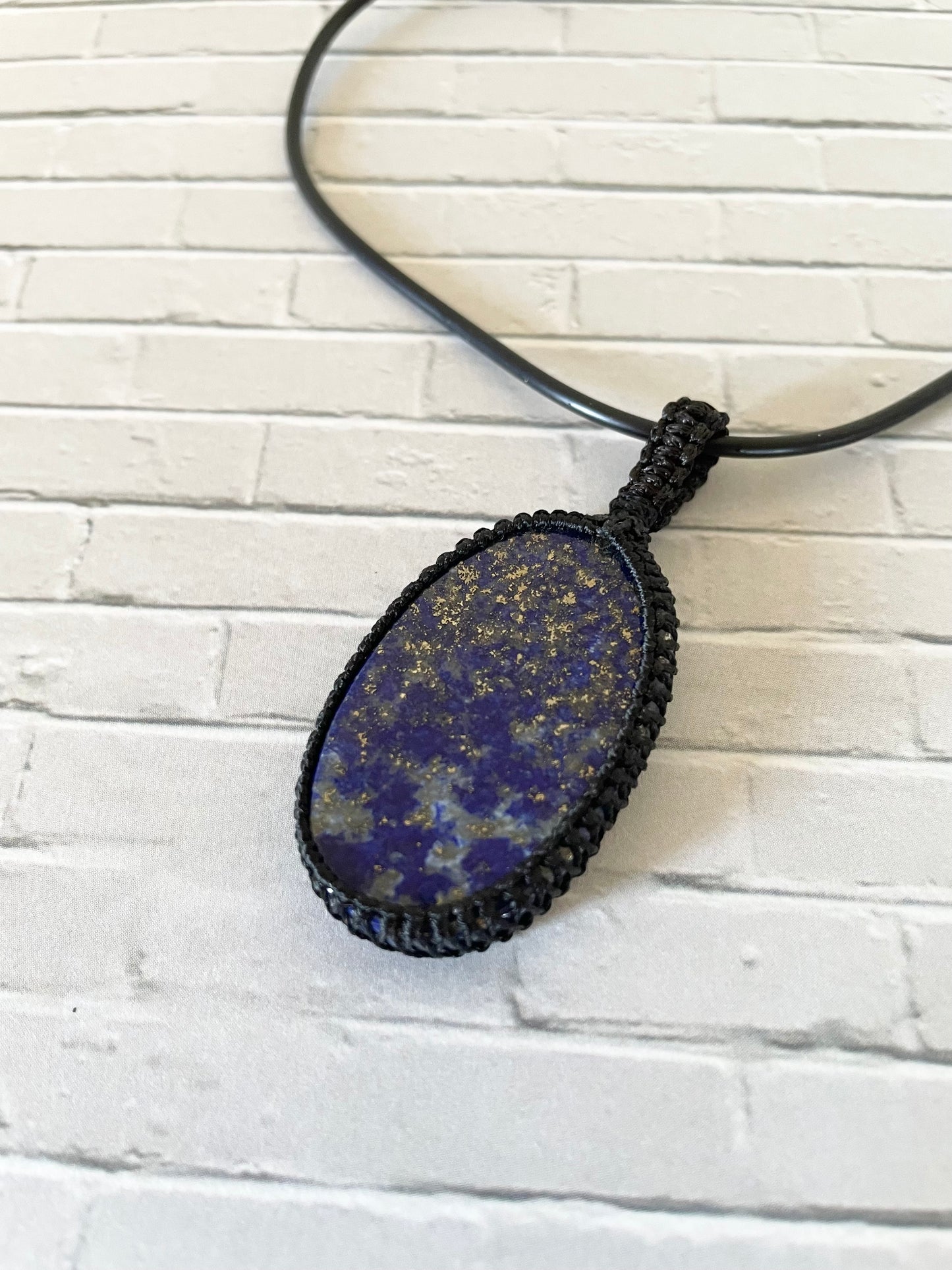 Macrame Pendant ~ Lapis Lazuli