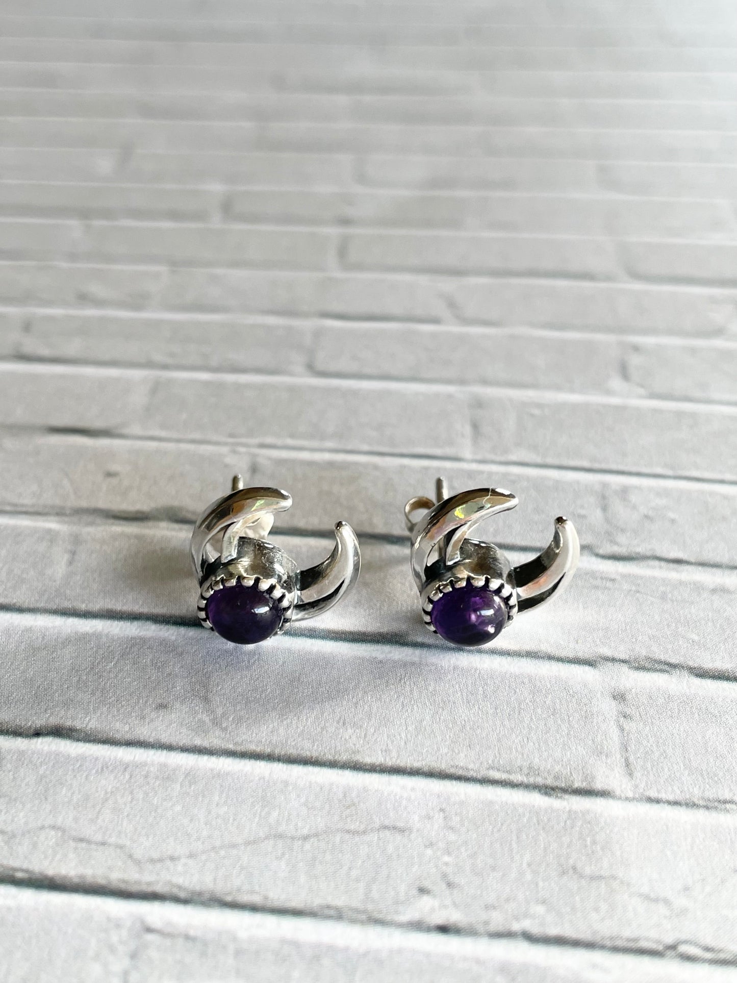 Oxidised Horn/Moon Amethyst Studs