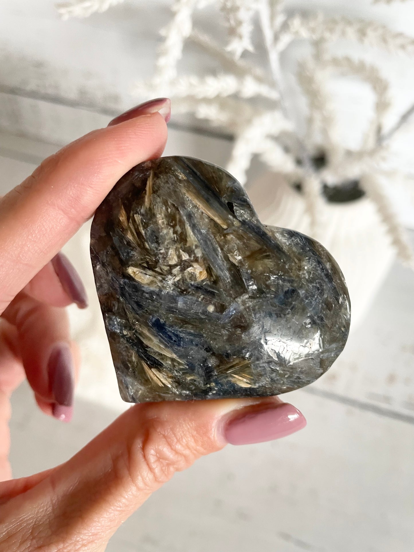 Kyanite Heart