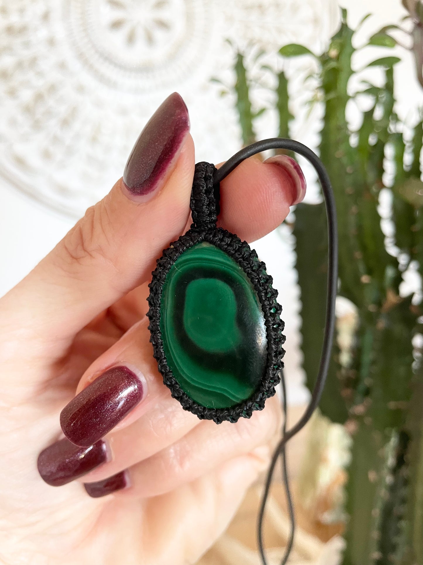 Macrame Pendant ~ Malachite