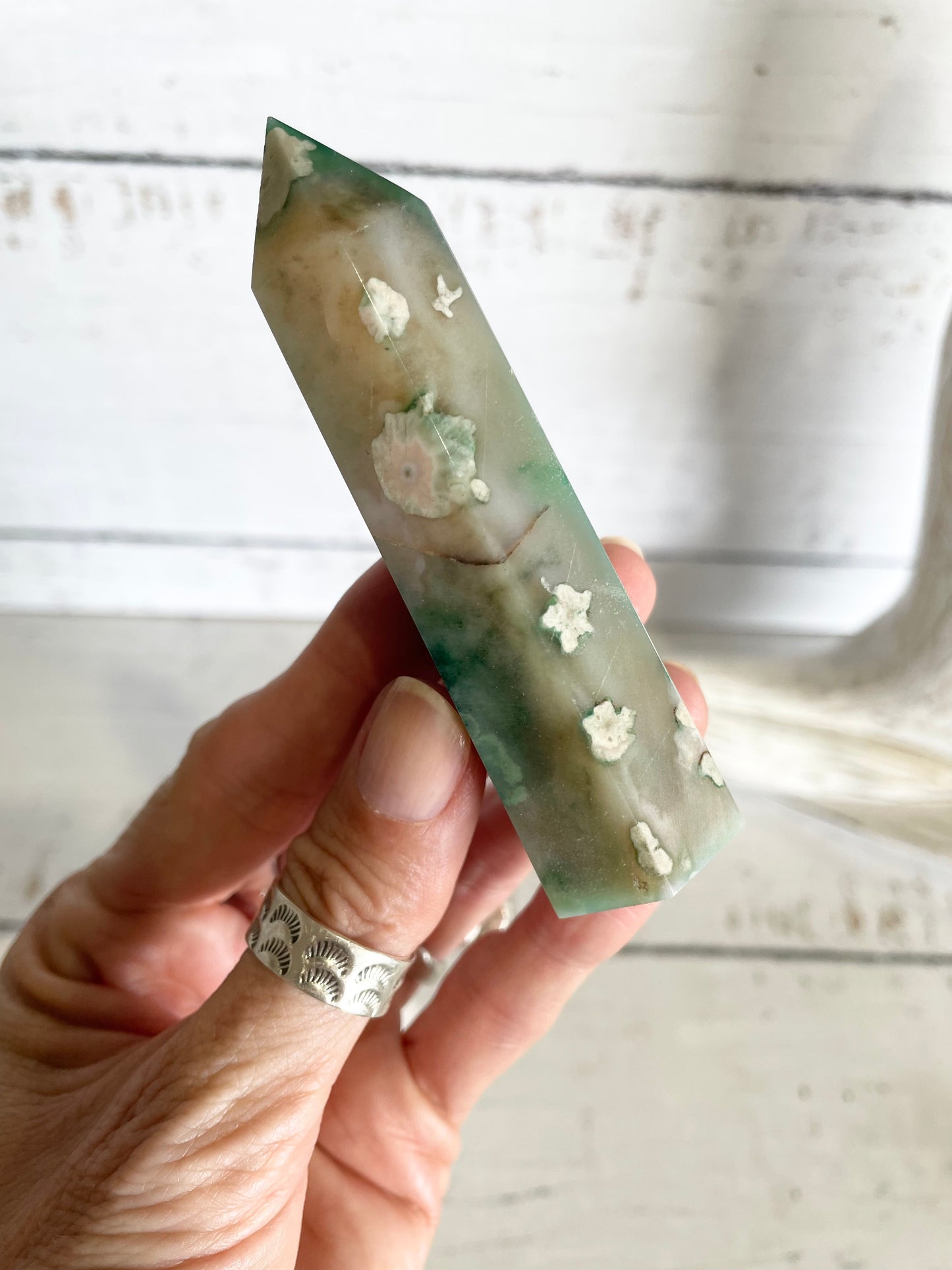 Green Flower Agate Generator
