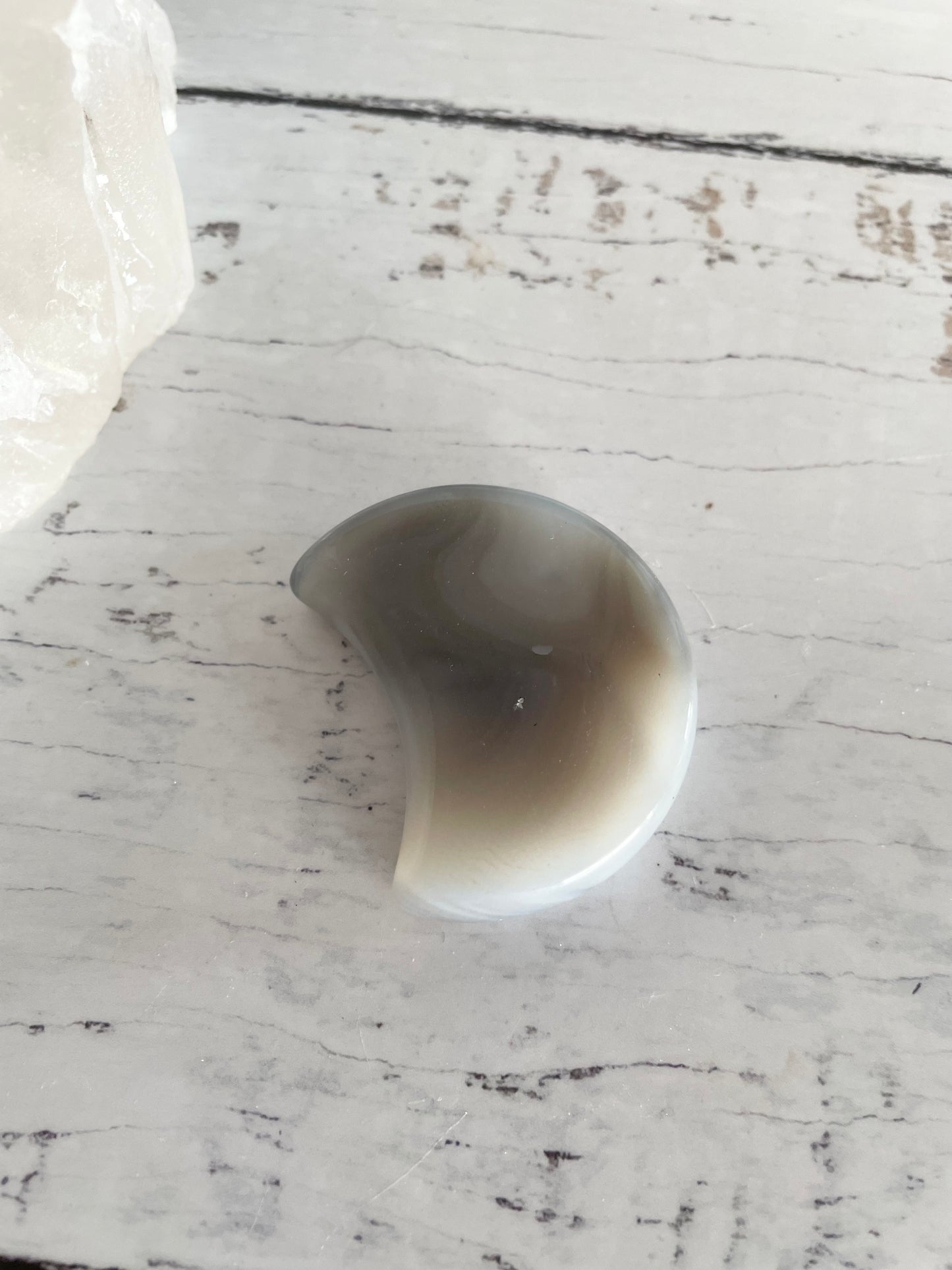 Agate Moon