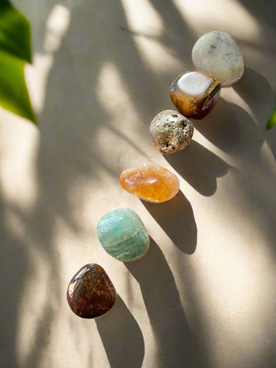 NOUVEAU WEALTH Healing Pouch ©