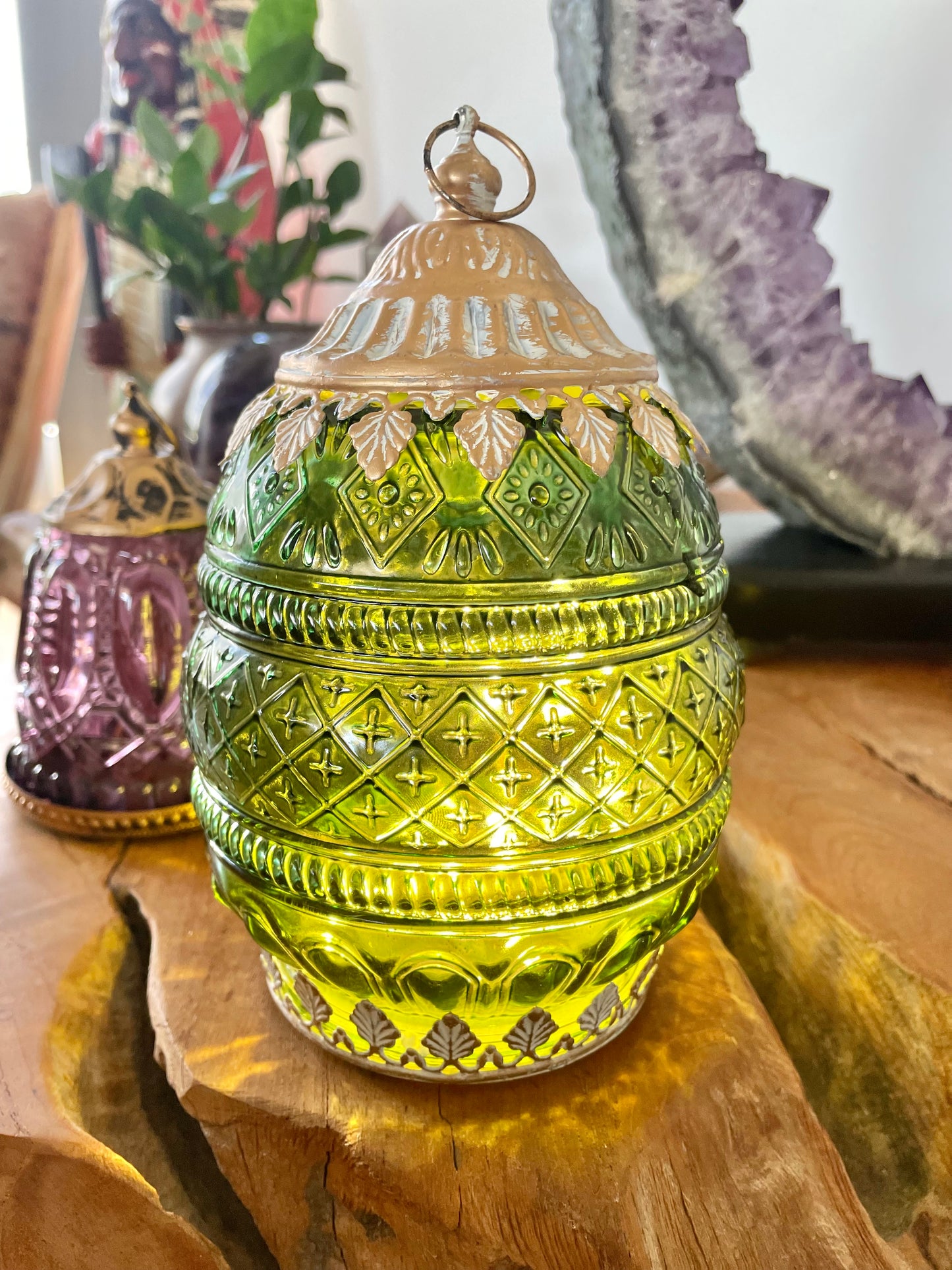 Vintage LED Avocado Lantern