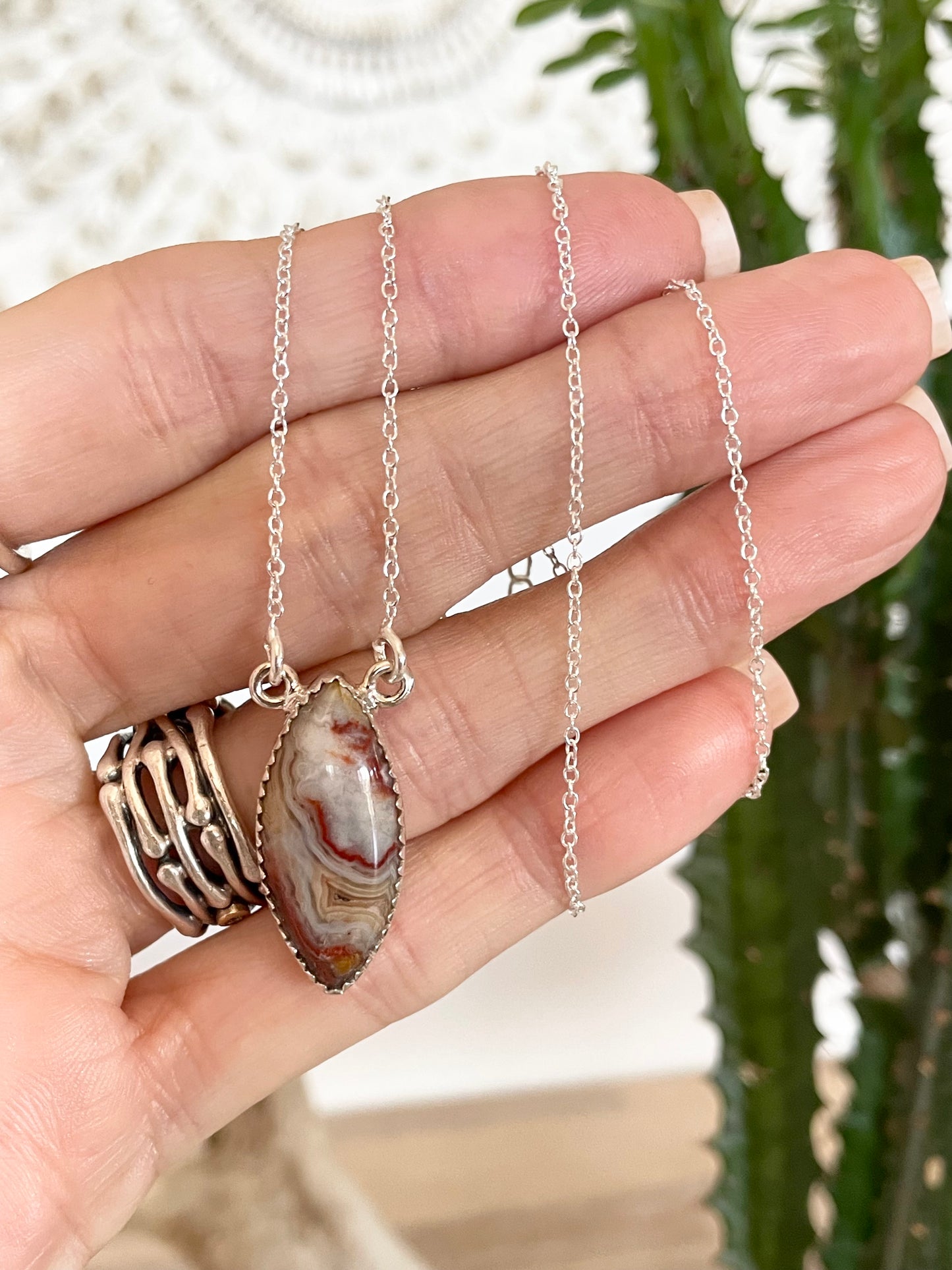 Mexican Laguna Lace Agate Necklace