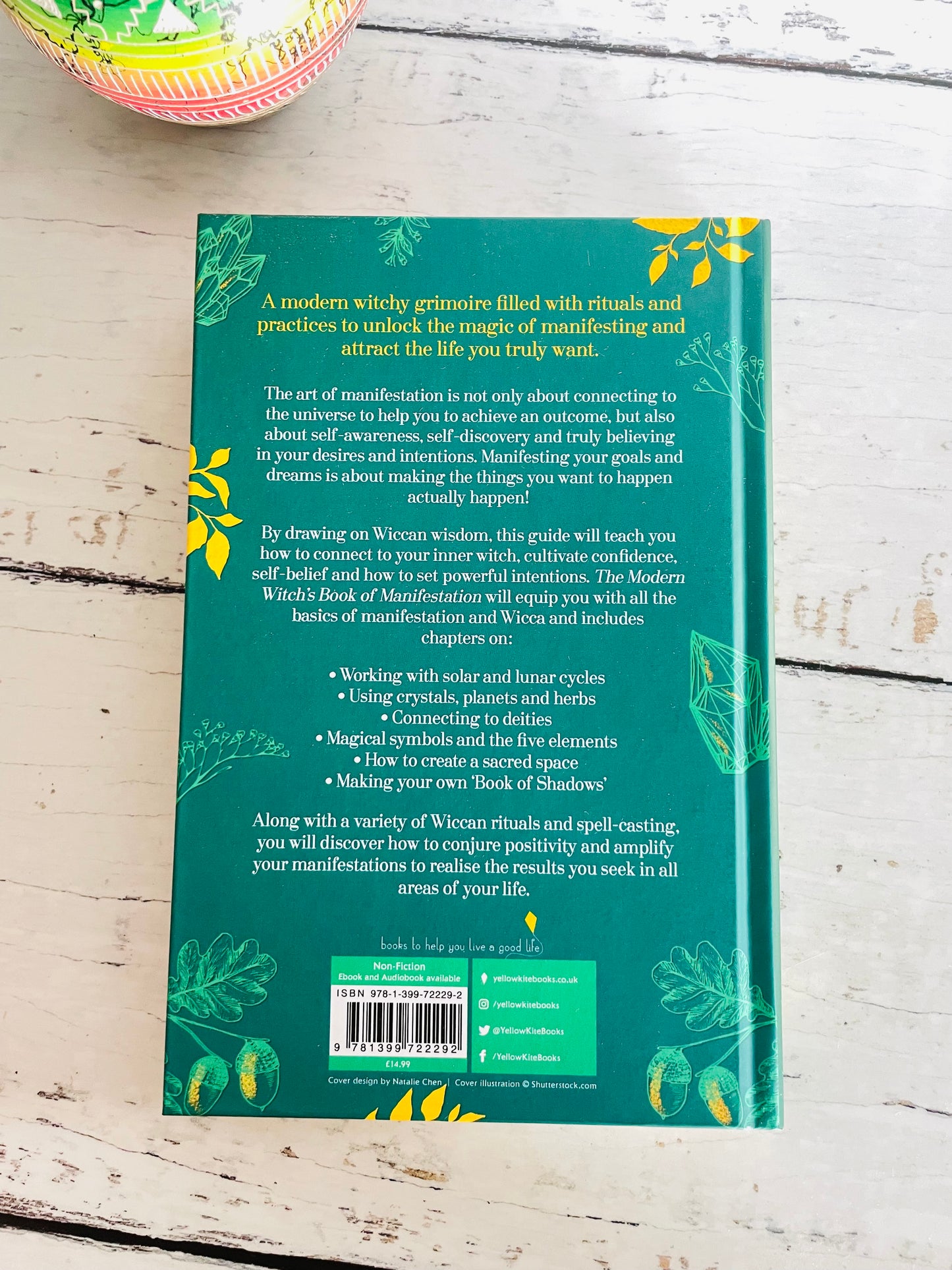 The Modern Witch’s Book of Manifestation