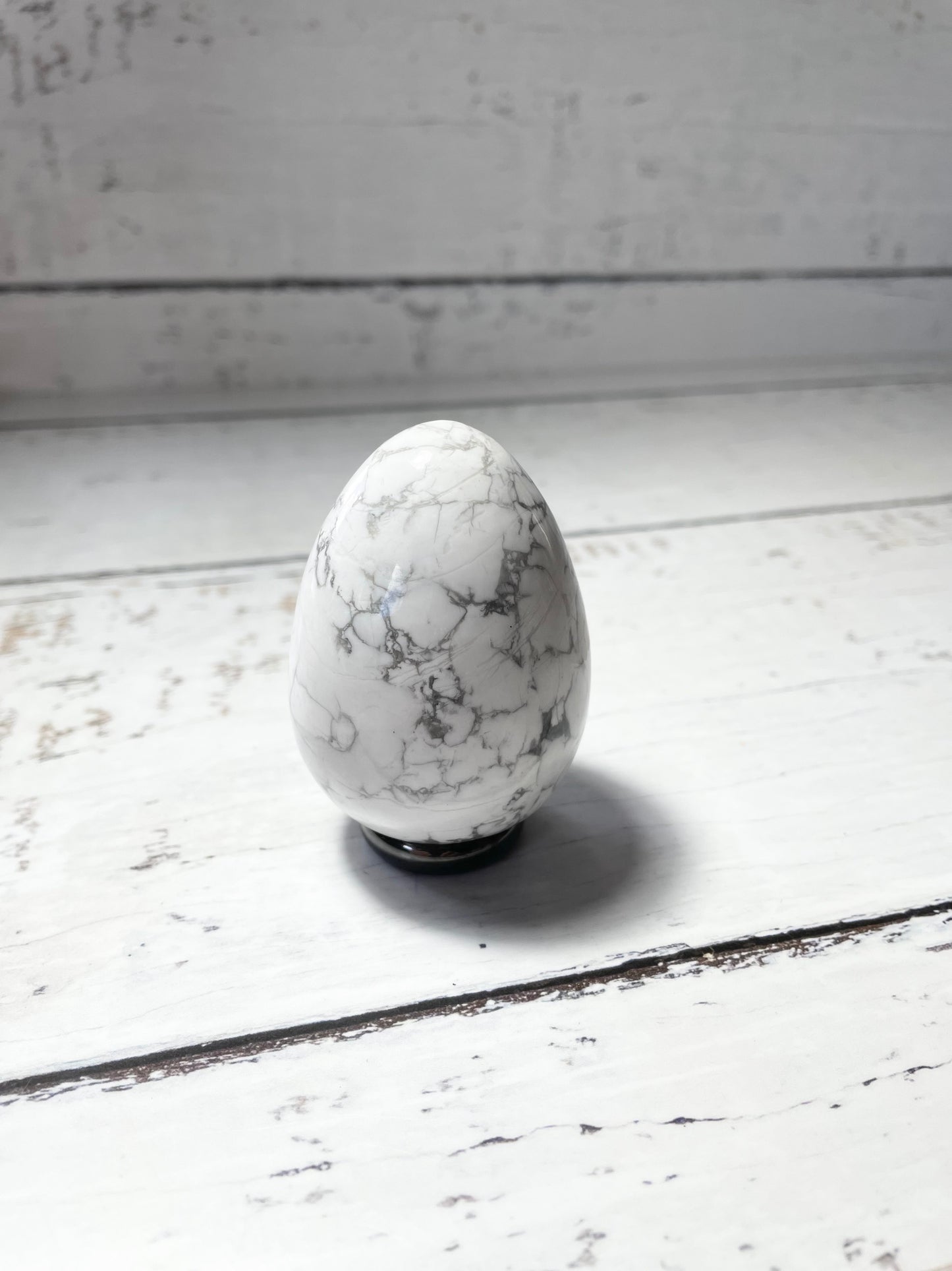 White Howlite Egg includes holder