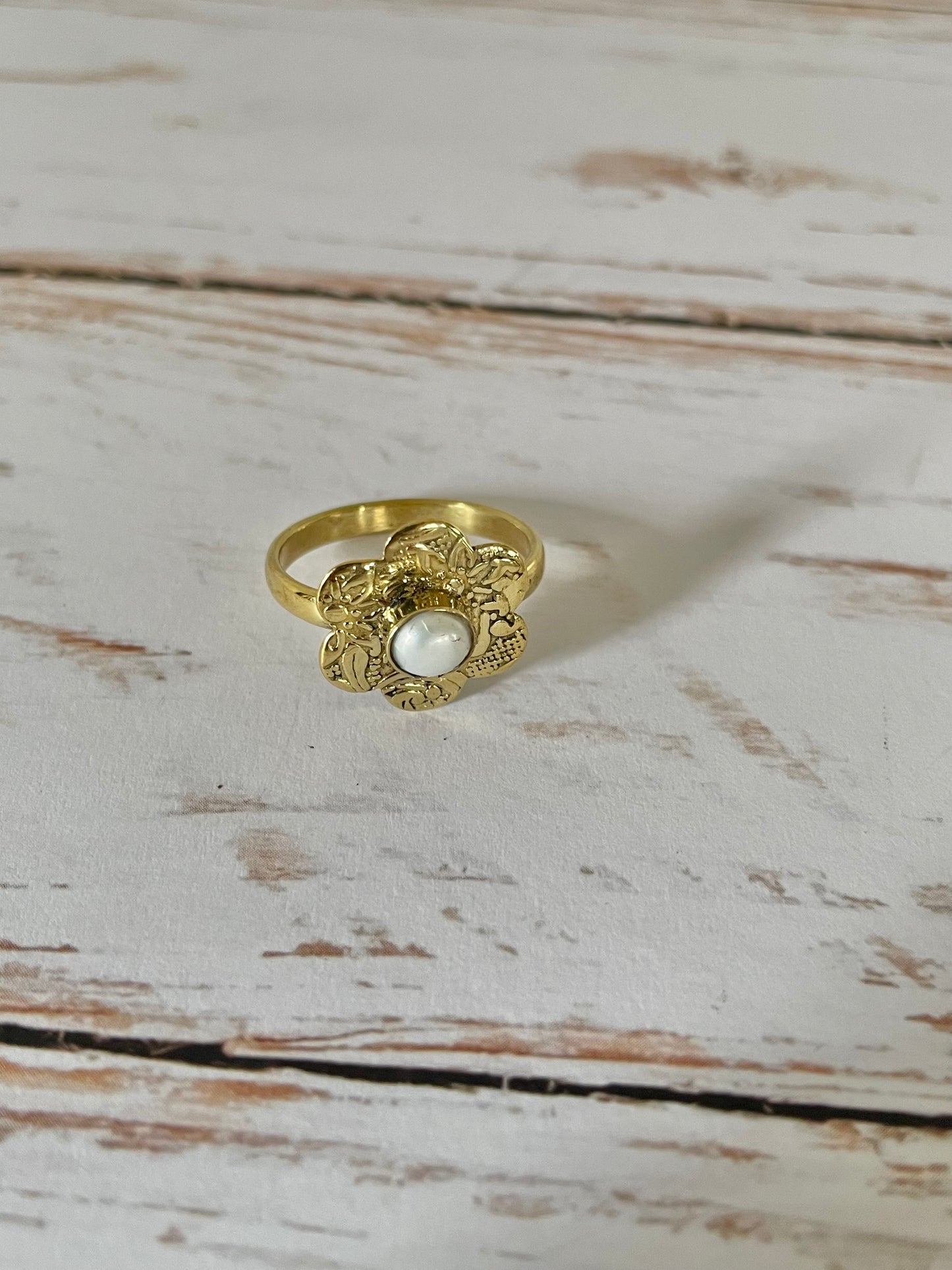 Pearl Brass Ring - size 7
