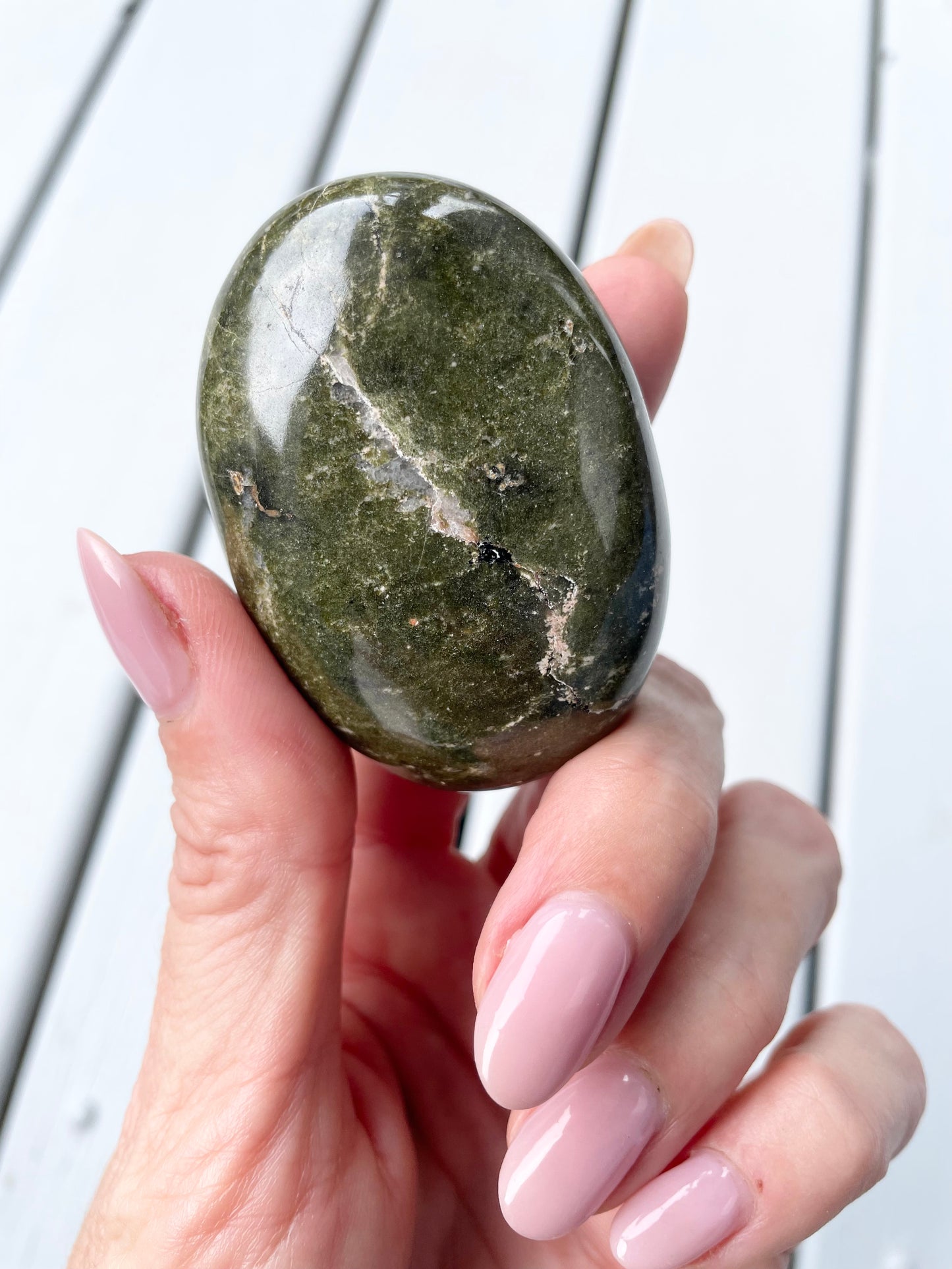 Vasanite Pillow /Palm Stone