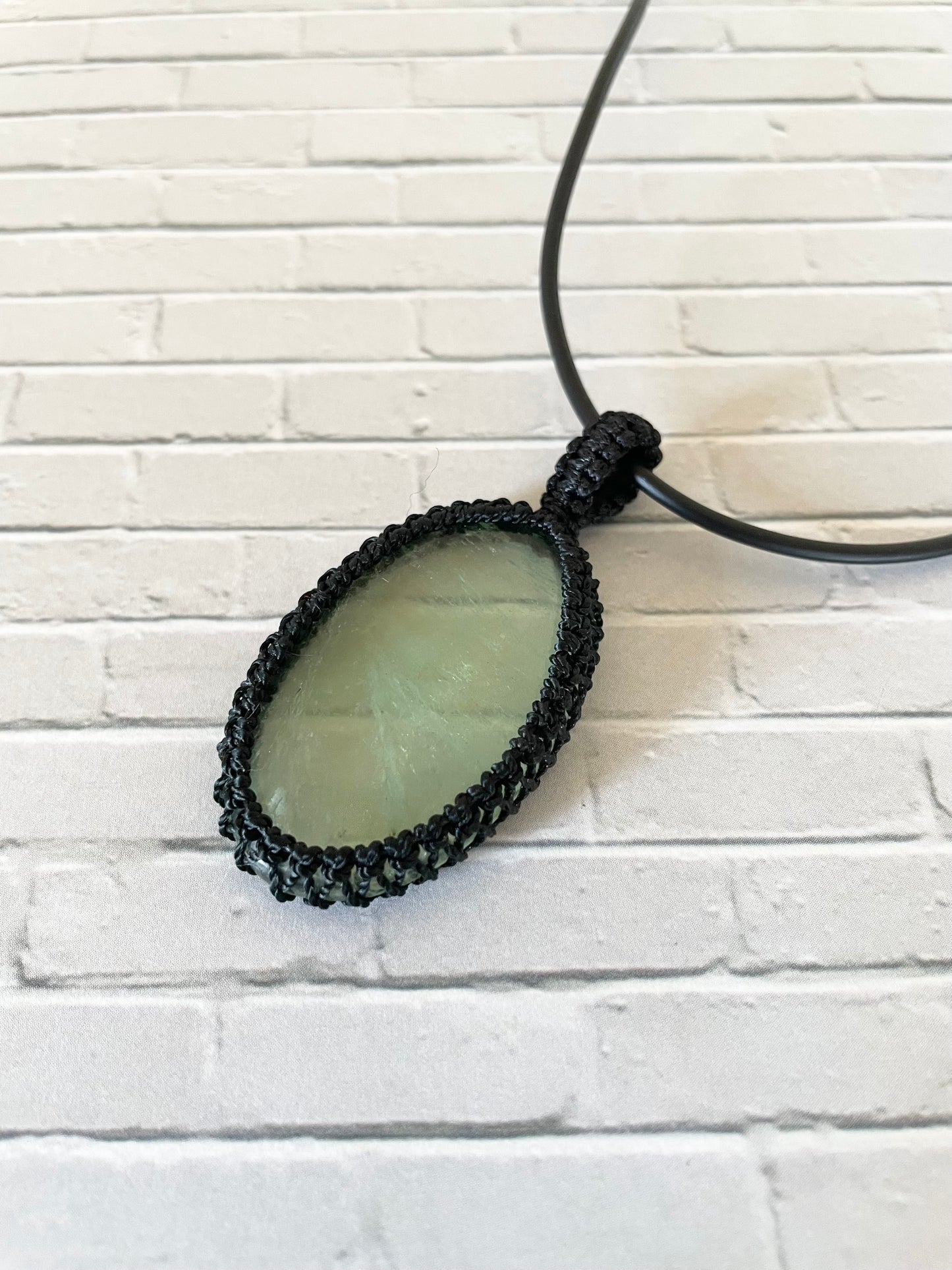Macrame Pendant ~ Fluorite