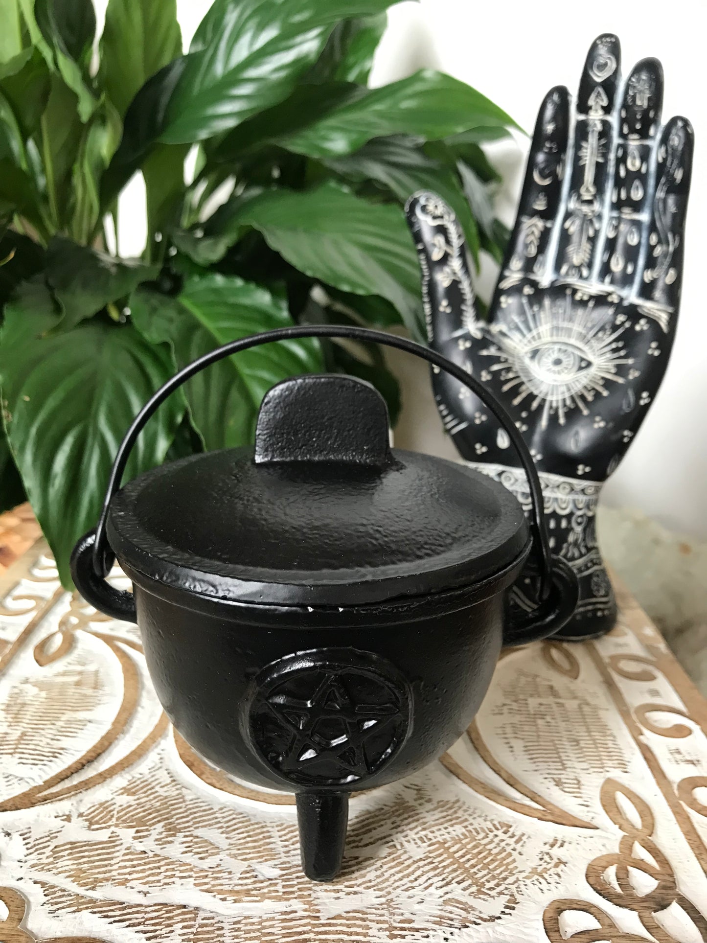 Cast Iron Cauldron Large ~ Pentacle