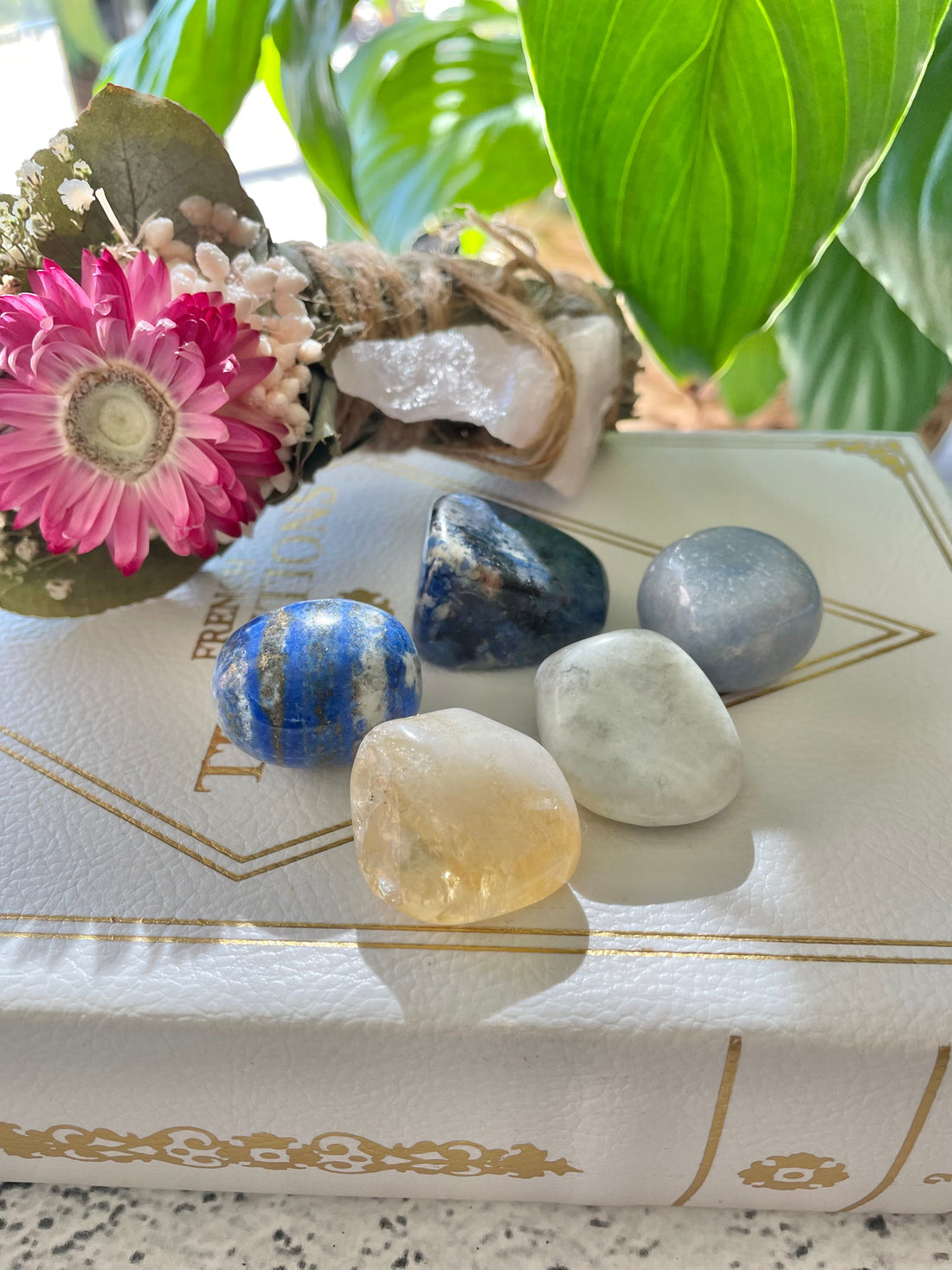 Hashimoto’s/Thyroid Support Healing Crystals Pouch