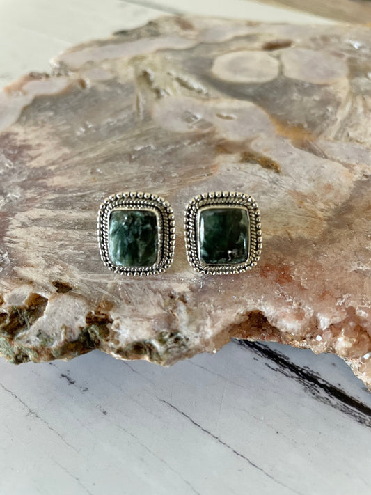 Seraphinite studs