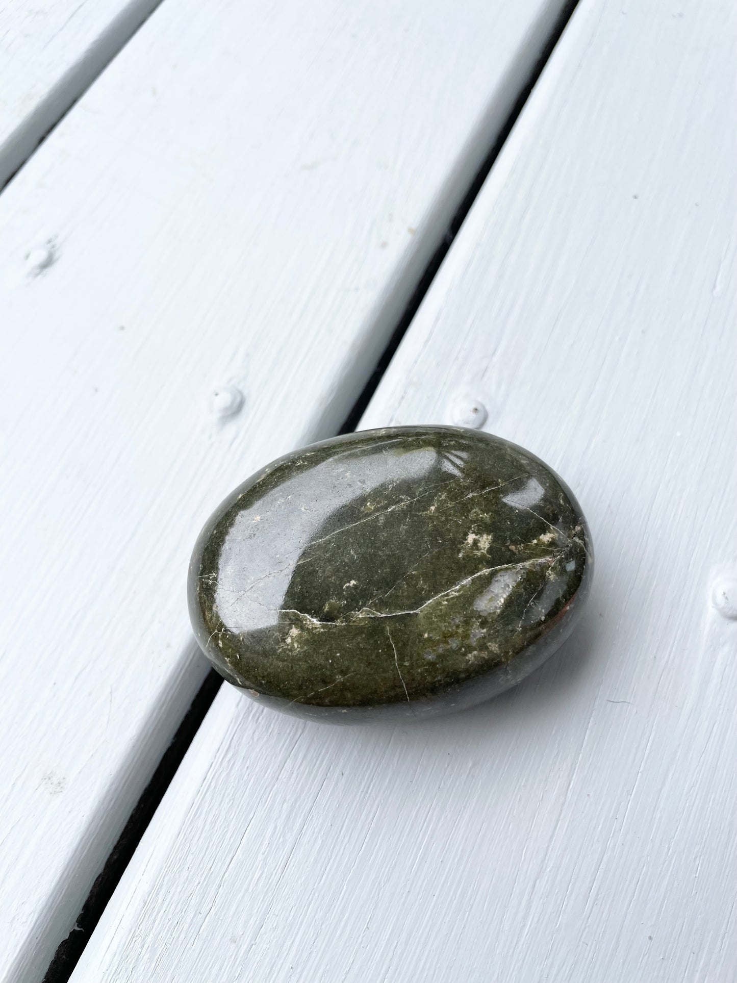 Vasanite Pillow /Palm Stone