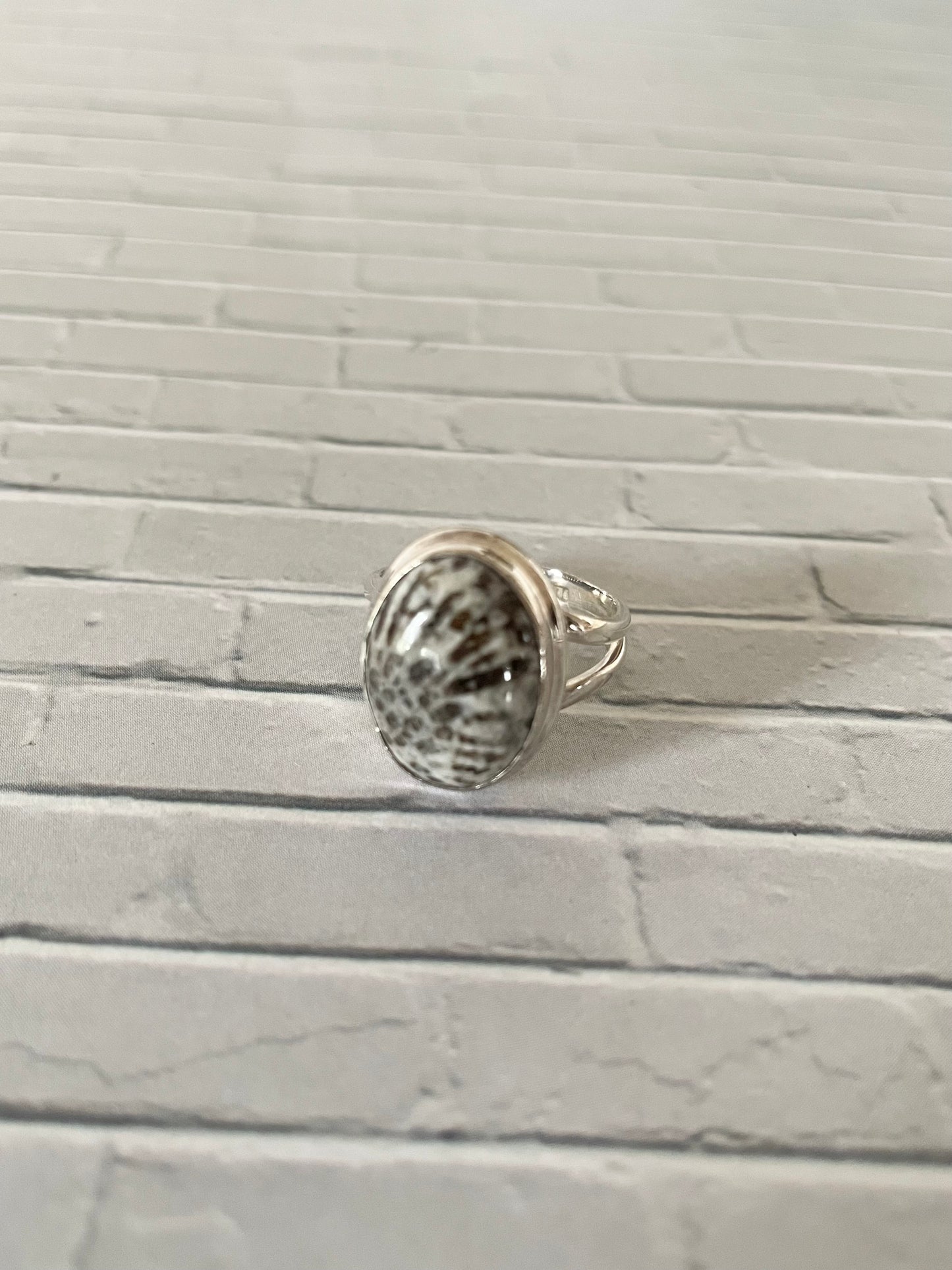 Stingray Coral Ring ~ Size 6
