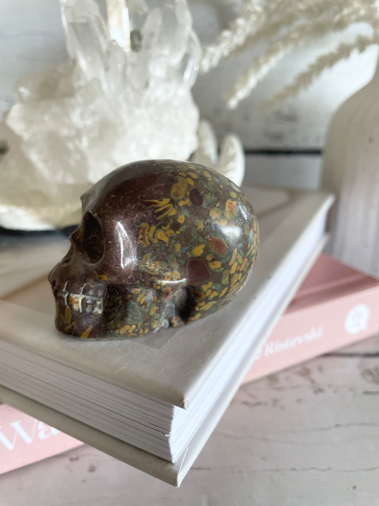 Calligraphy Jasper Skull