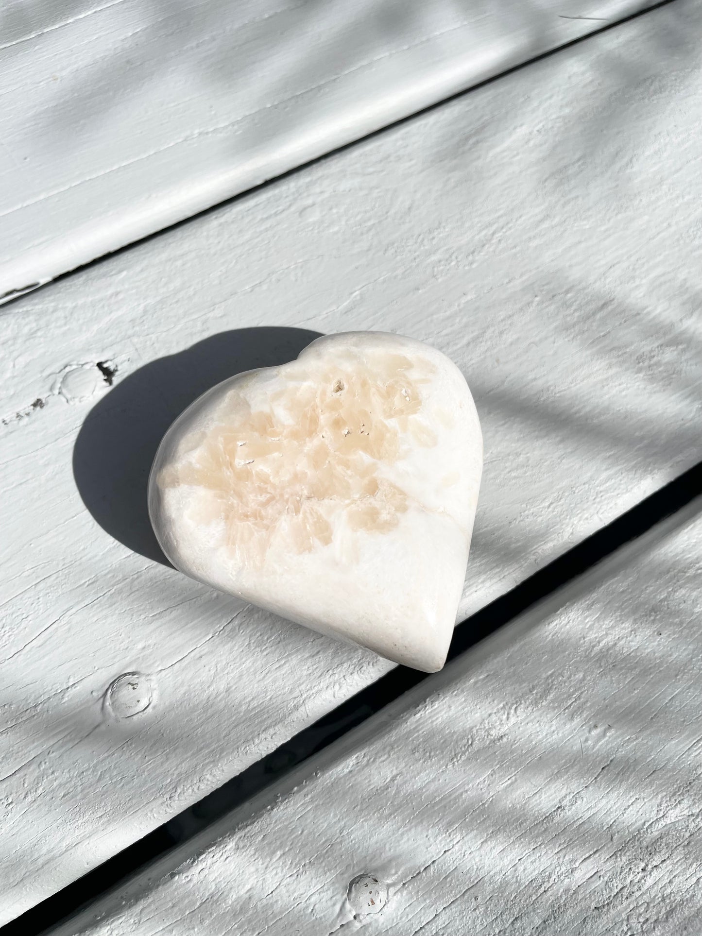 Scolecite Heart