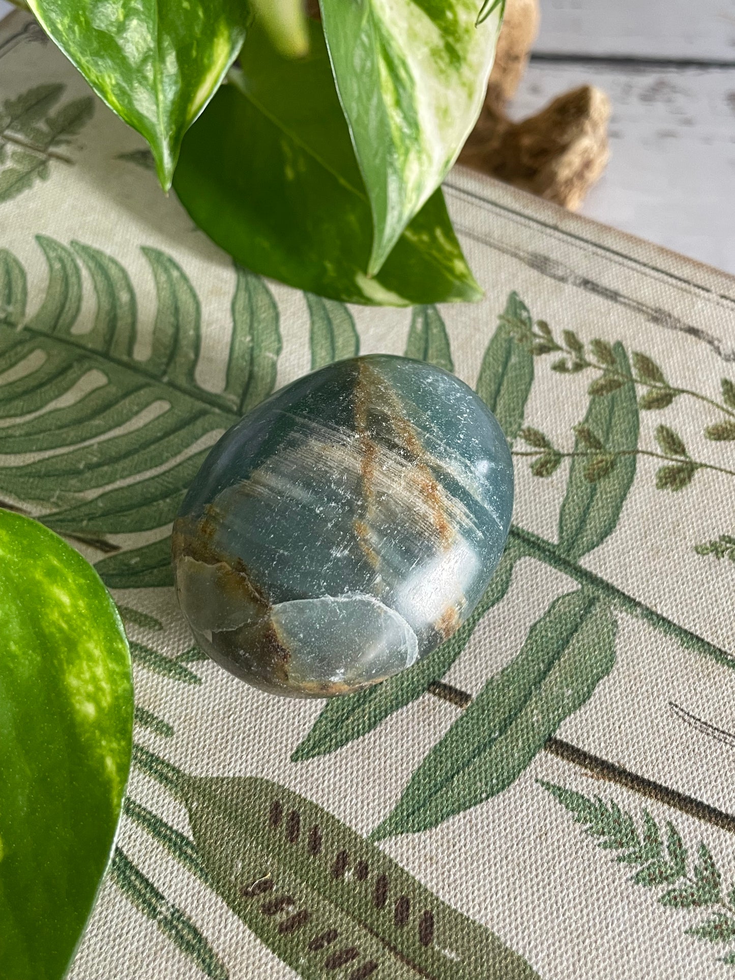 Blue Onyx Pillow Palm Stone