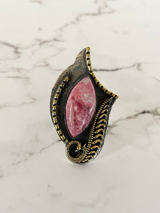 Thulite adjustable ring ~ sizes 6.5-10