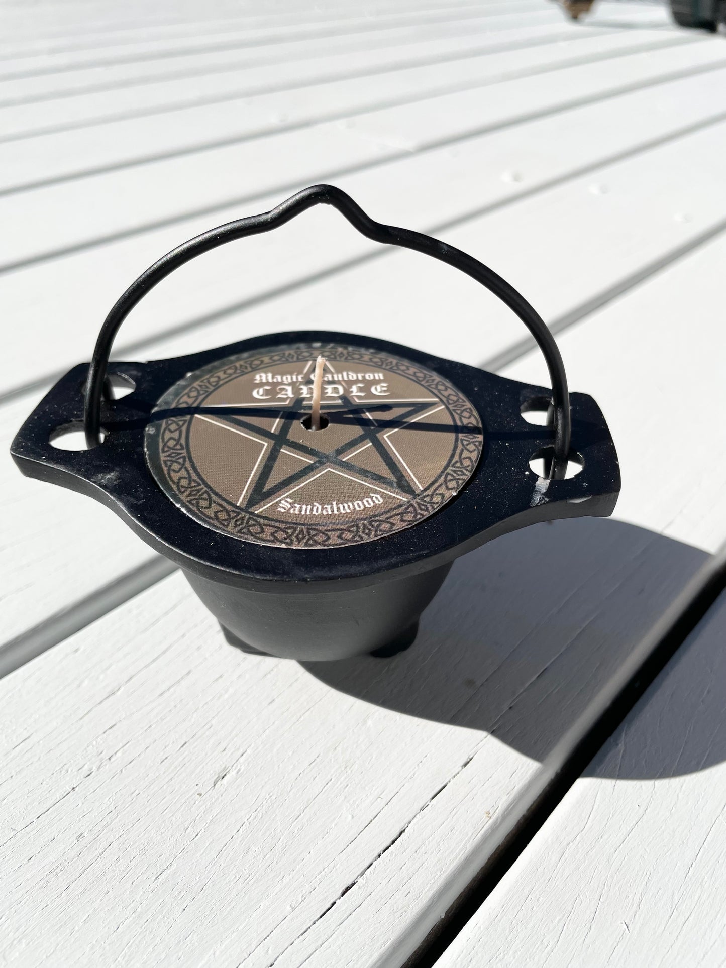 Cauldron Candle ~ Sandlewood