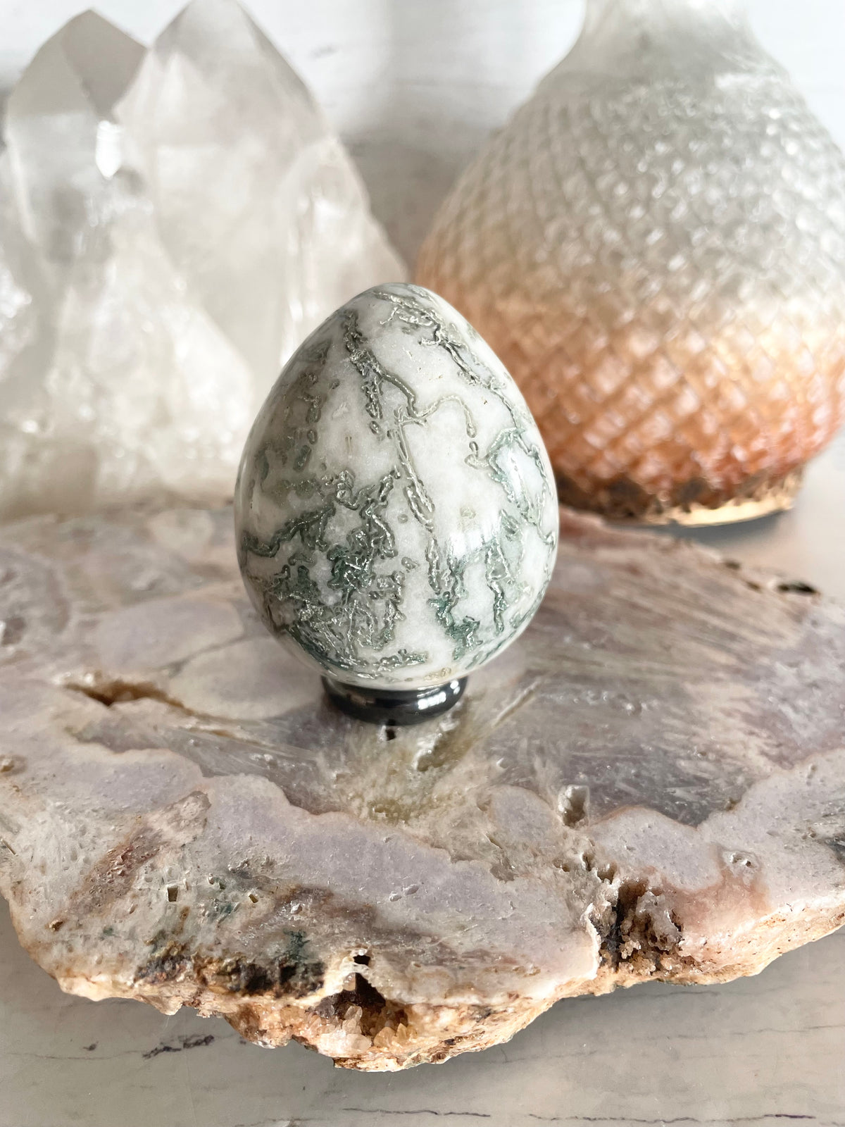 Tree Agate Egg includes holder