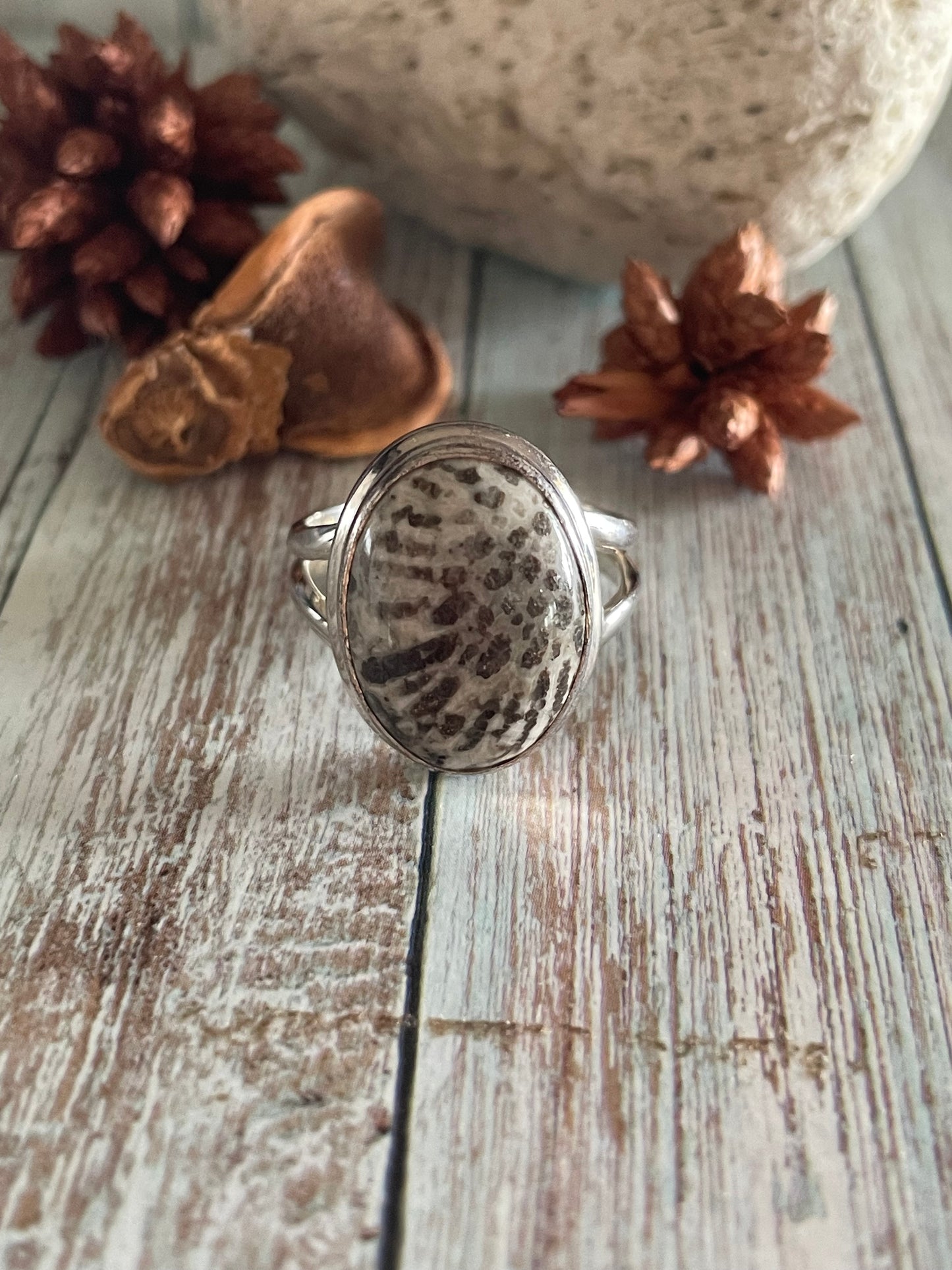 Stingray Coral Silver Ring