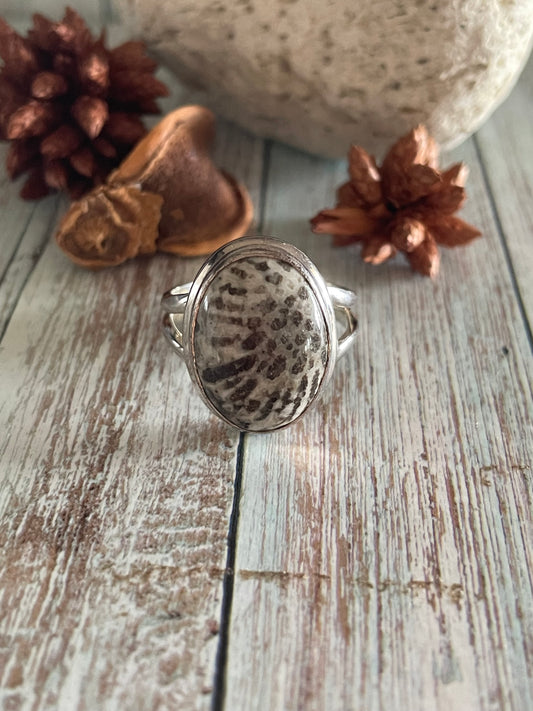 Stingray Coral Silver Ring