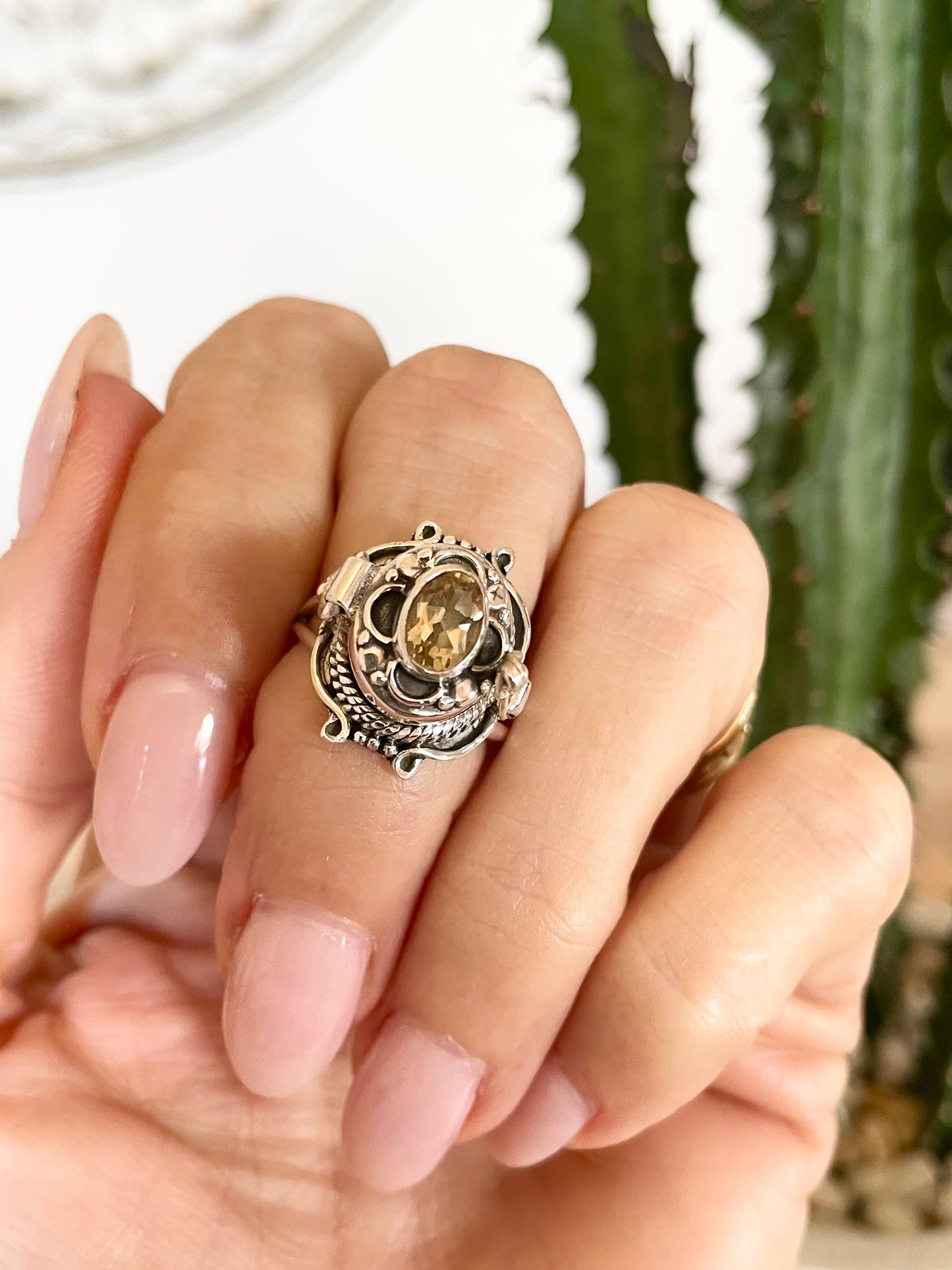 Citrine Poison Locket ring ~ size 6