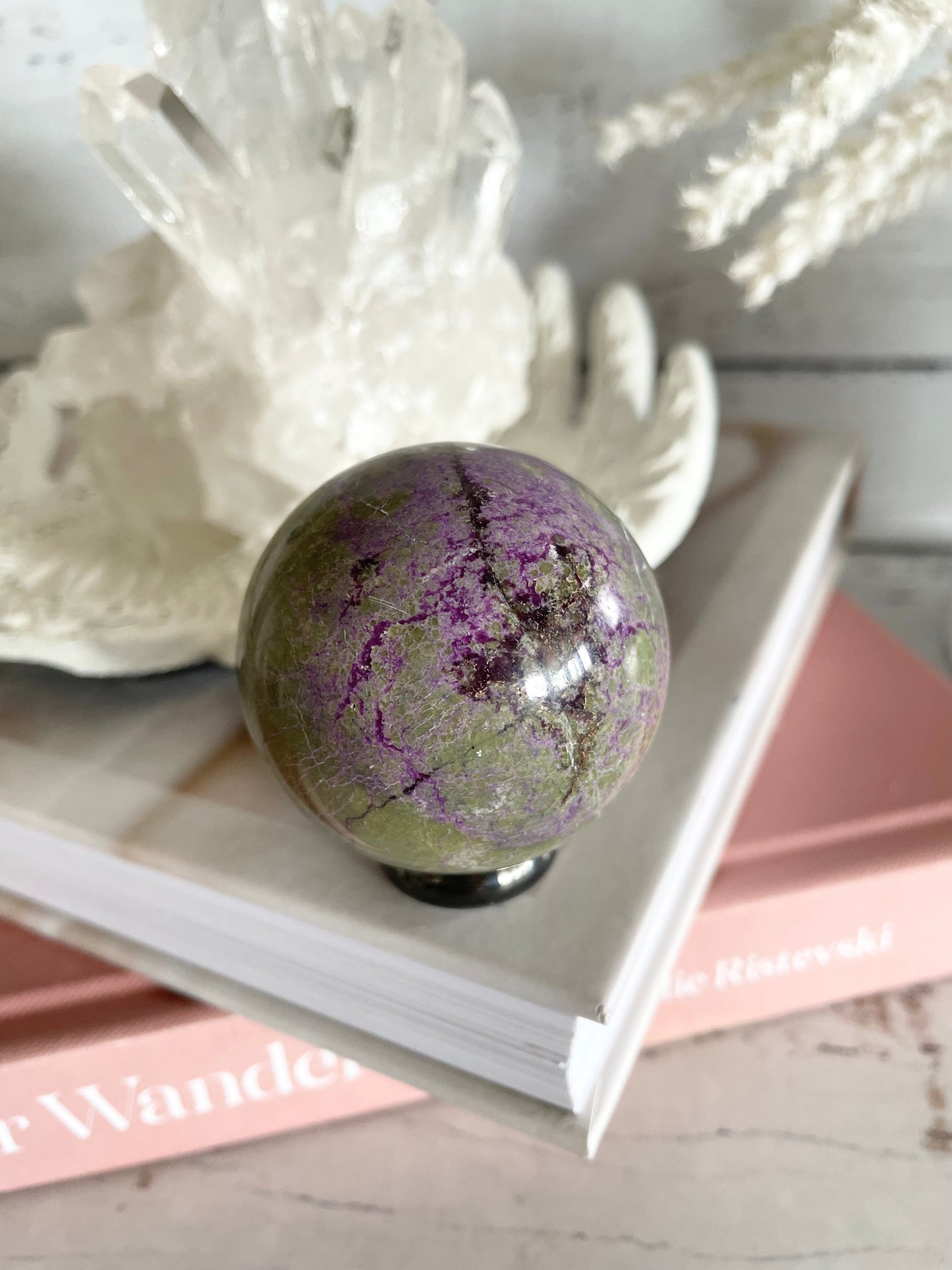 Stitchite Sphere Includes Holder