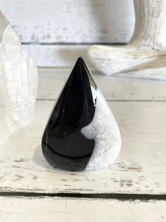 Black Agate Dome