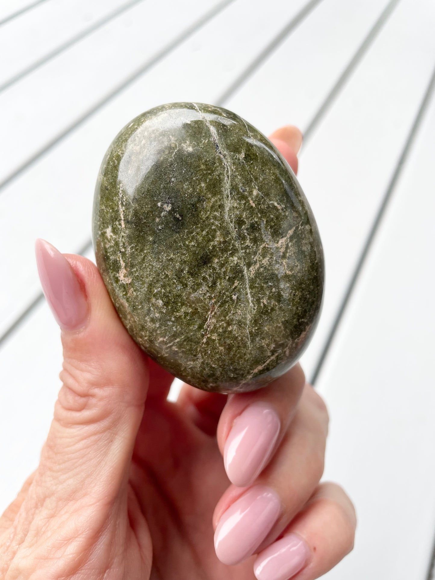 Vasanite Pillow /Palm Stone