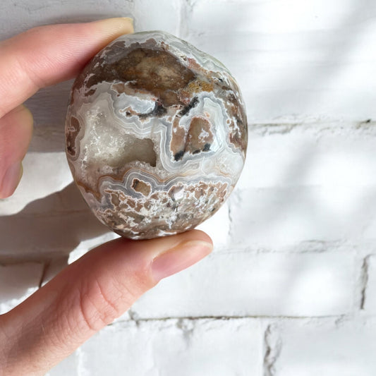 Mexican Sardonyx Pillow Palm Stone