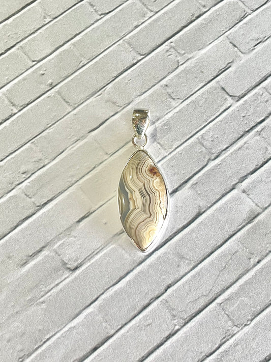 Mexican Laguna Lace Agate Pendant