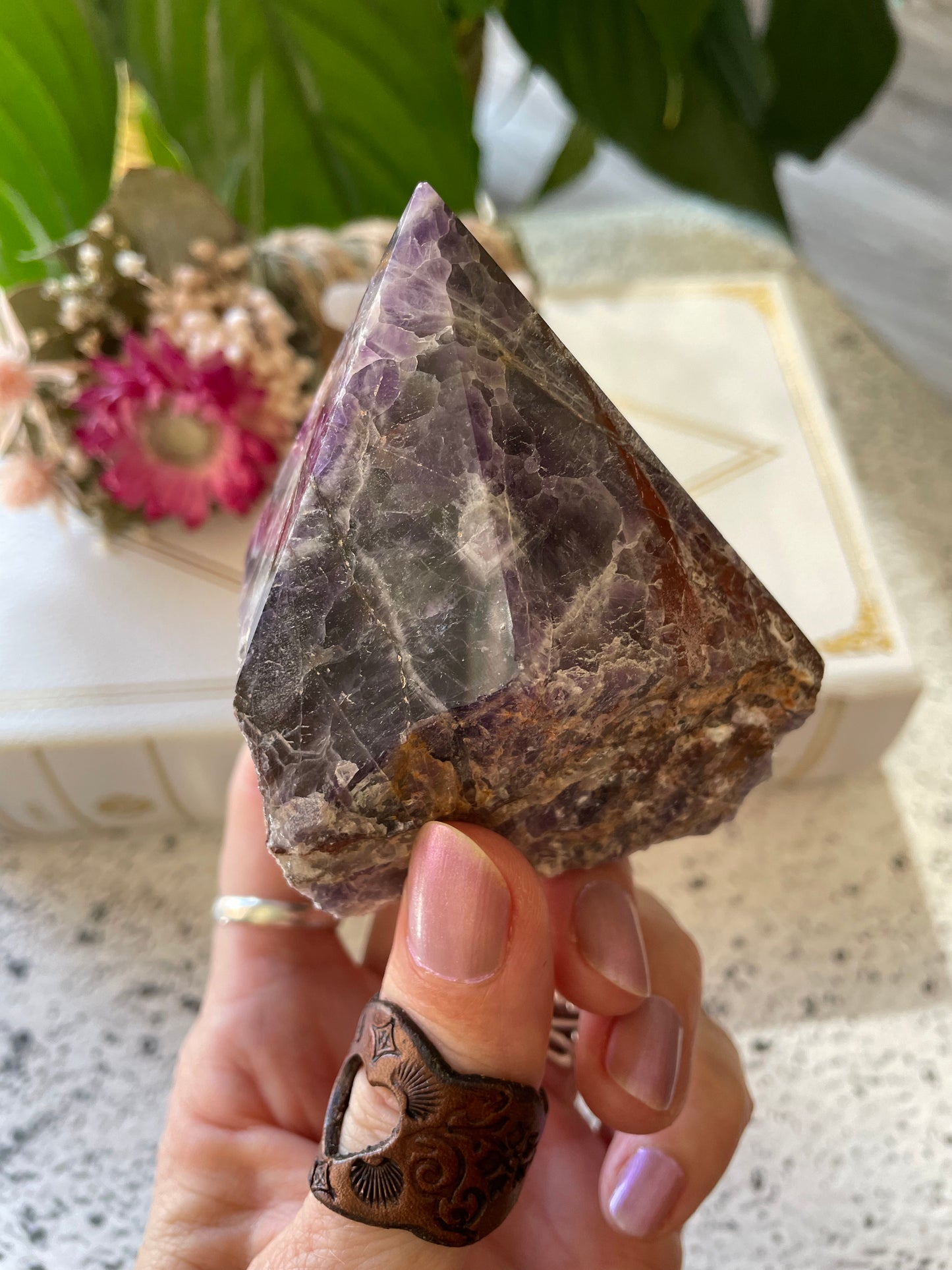 Chevron Dream Amethyst Base Cut Point