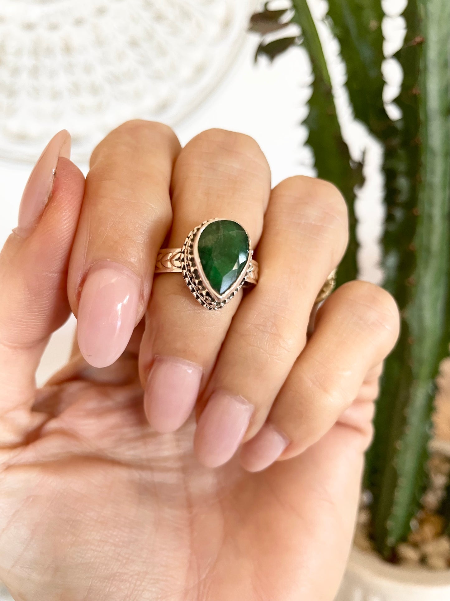 Emerald ring ~ size 8