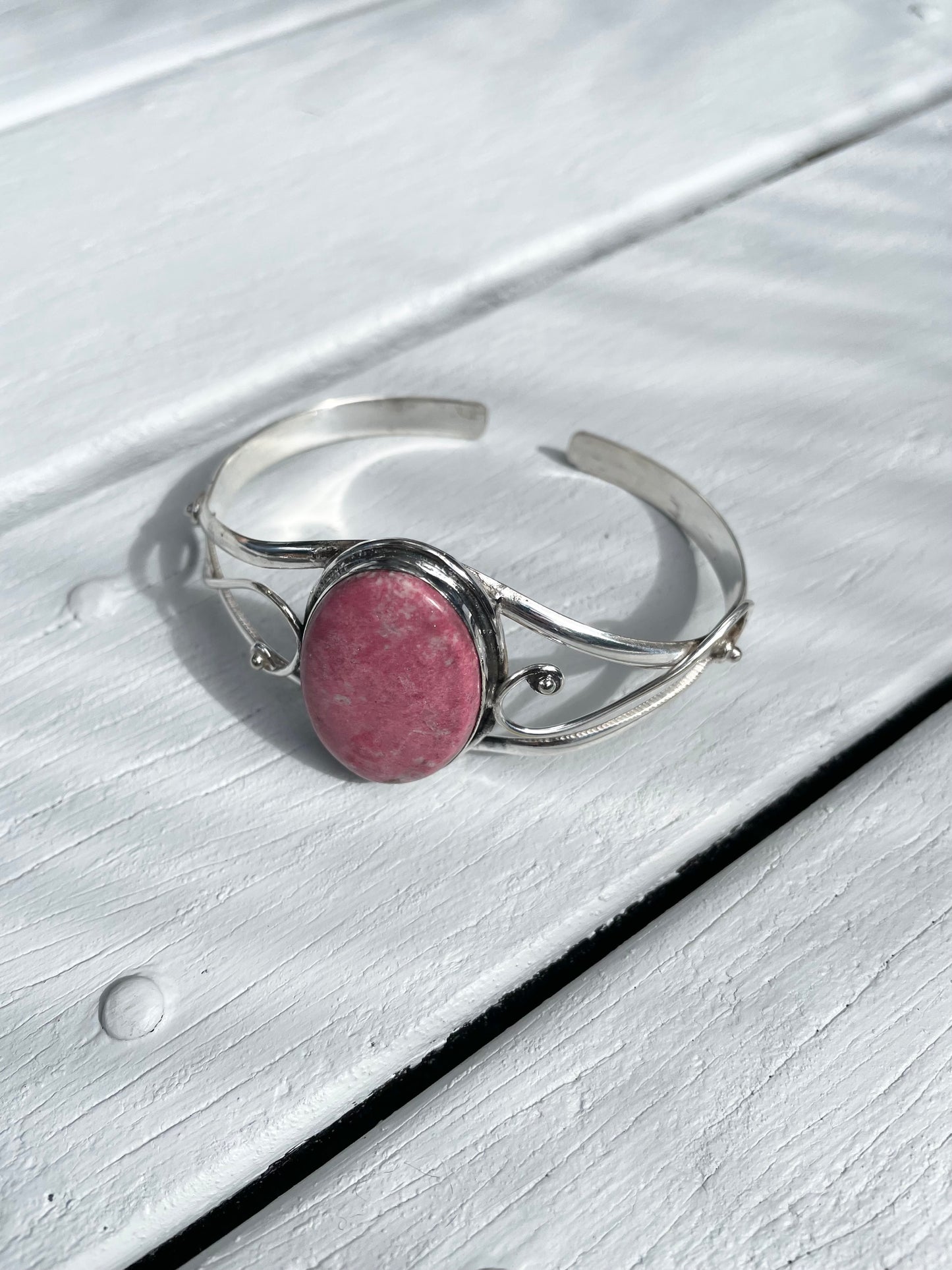 Thulite silver cuff