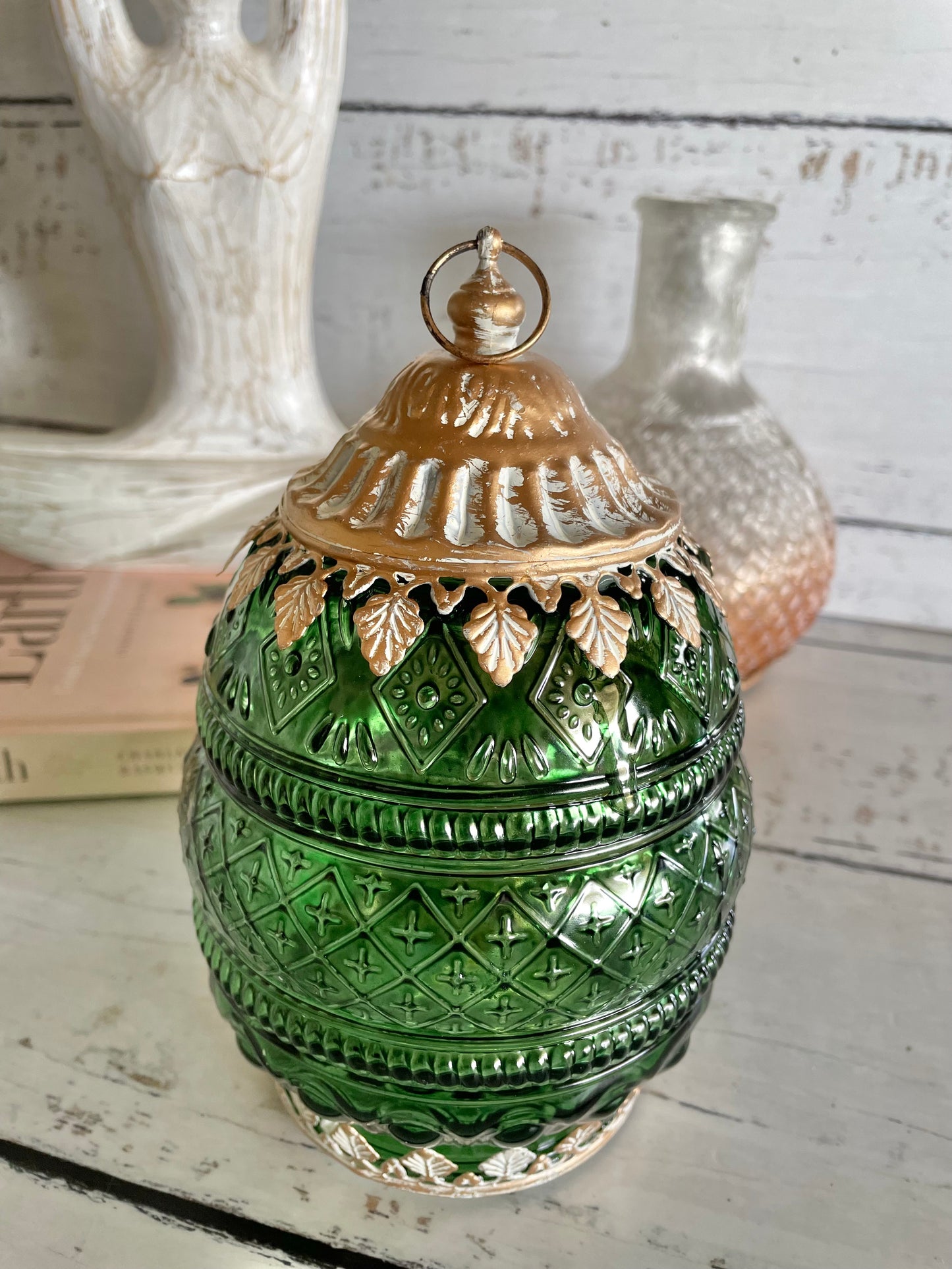 Vintage LED Avocado Lantern