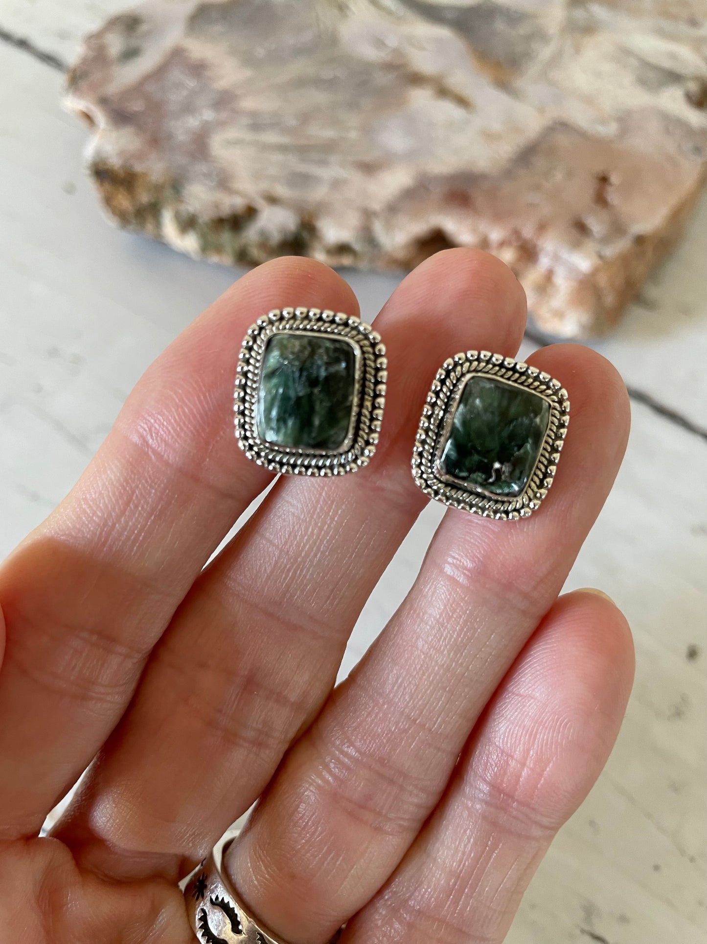 Seraphinite studs