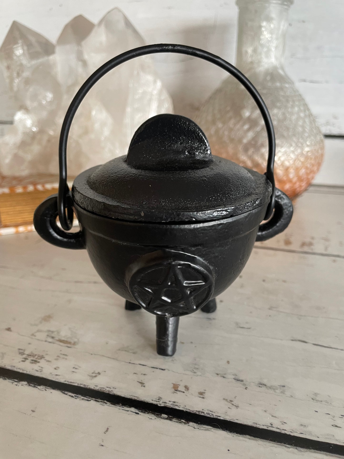 Cast Iron Cauldron - Pentacle