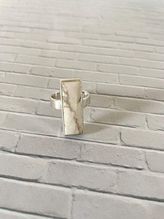 White Howlite Ring ~ Size 8