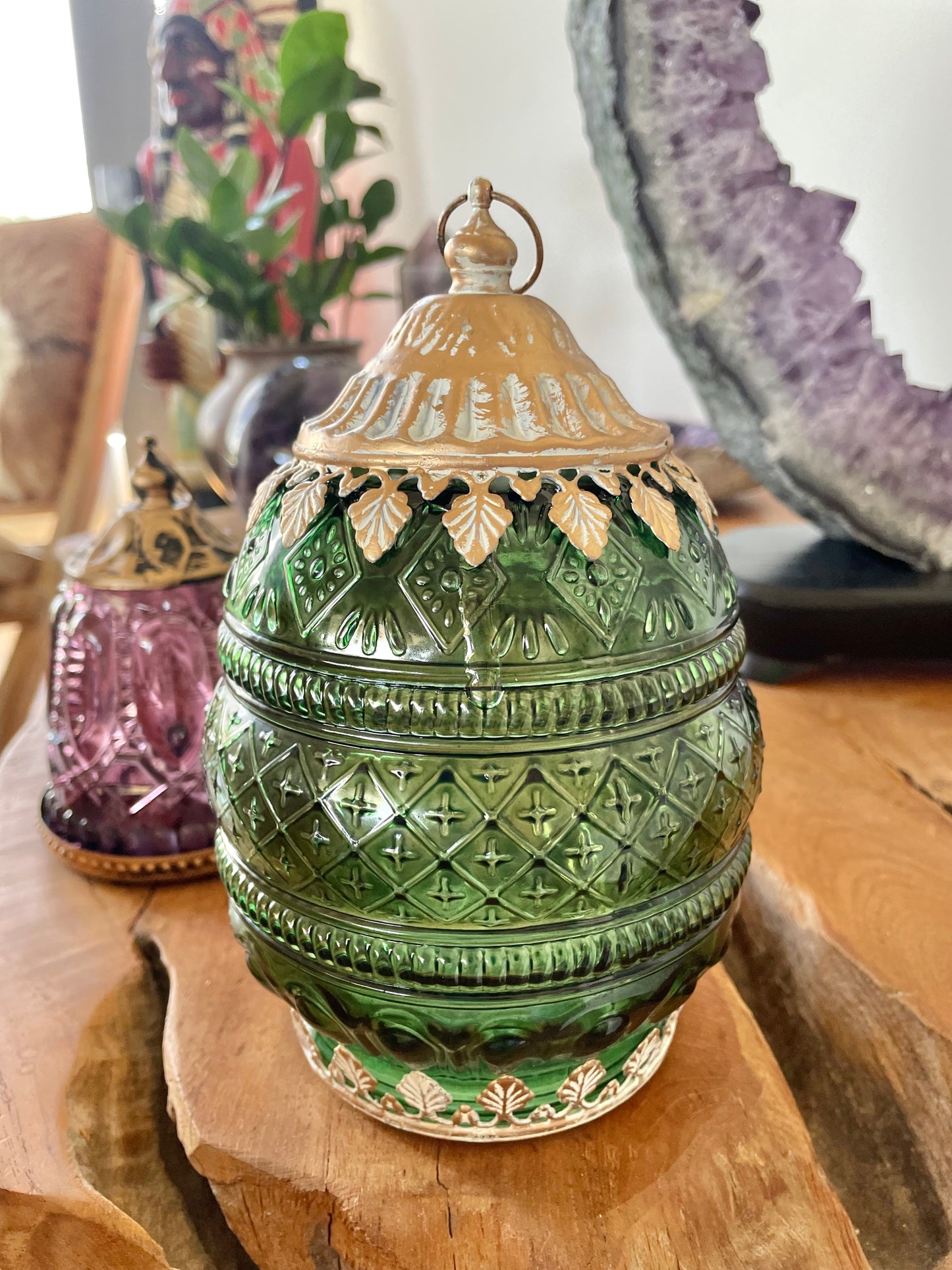 Vintage LED Avocado Lantern