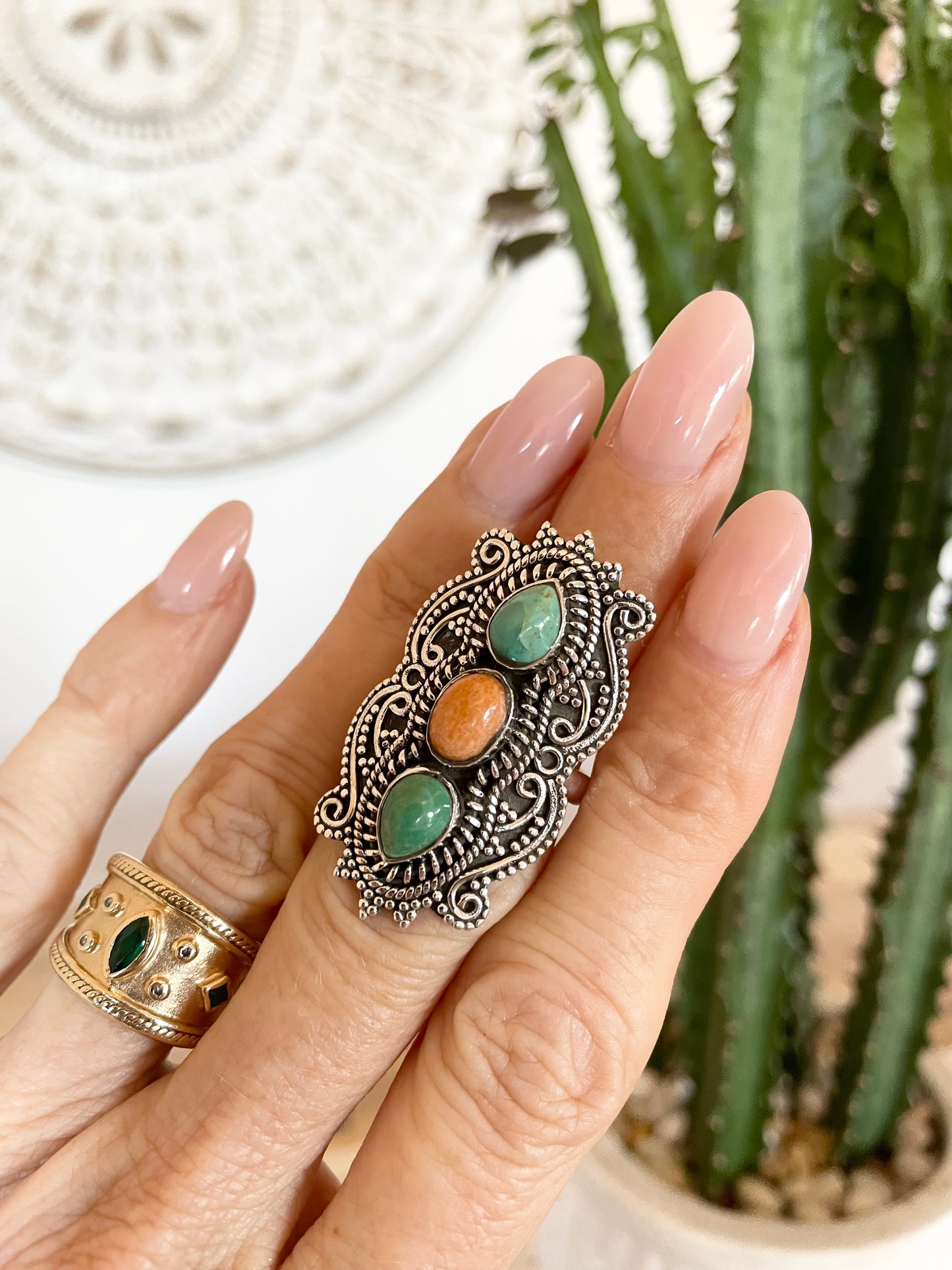 Mojave Turquoise ring ~ size 10