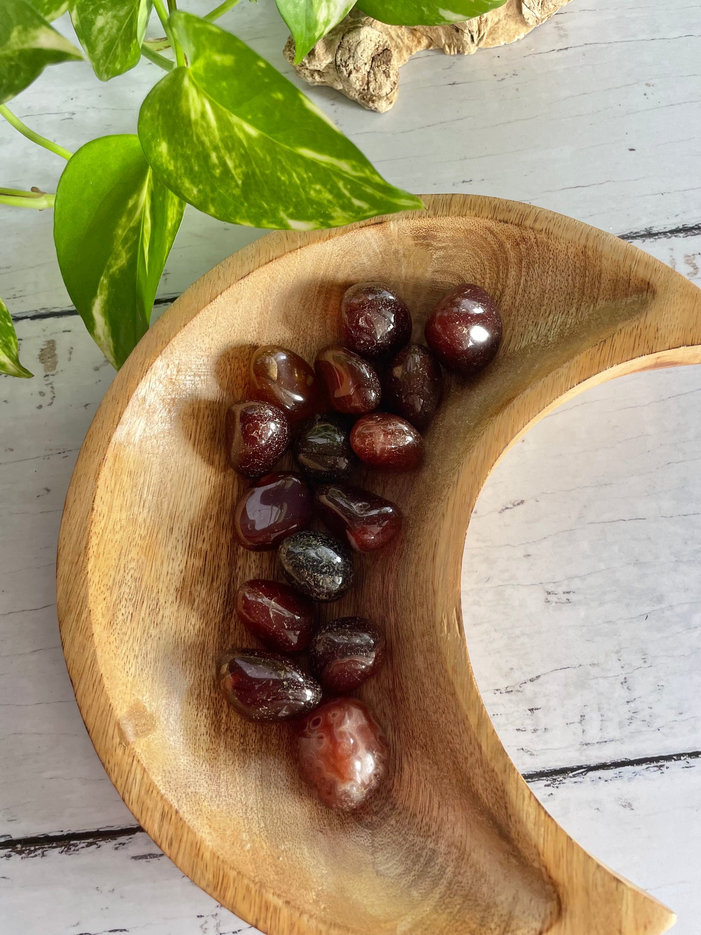 Red Onyx Tumble Stones