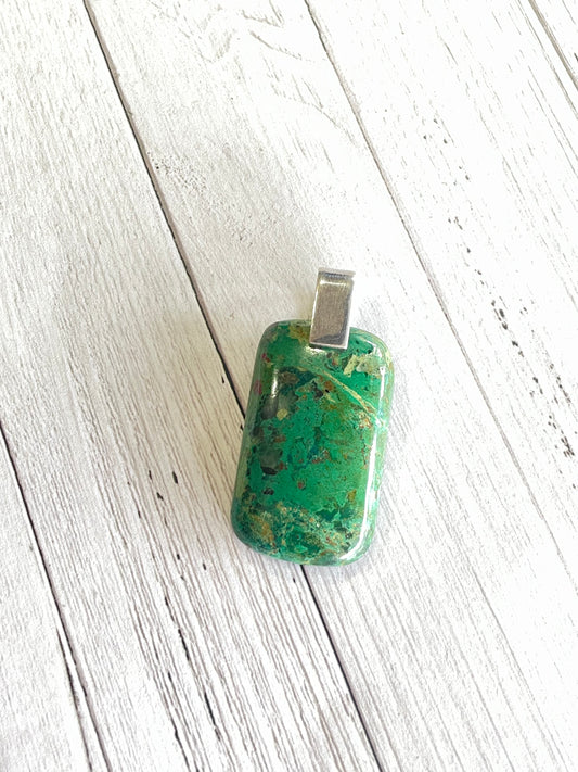 Malachite & Quartz Pendant