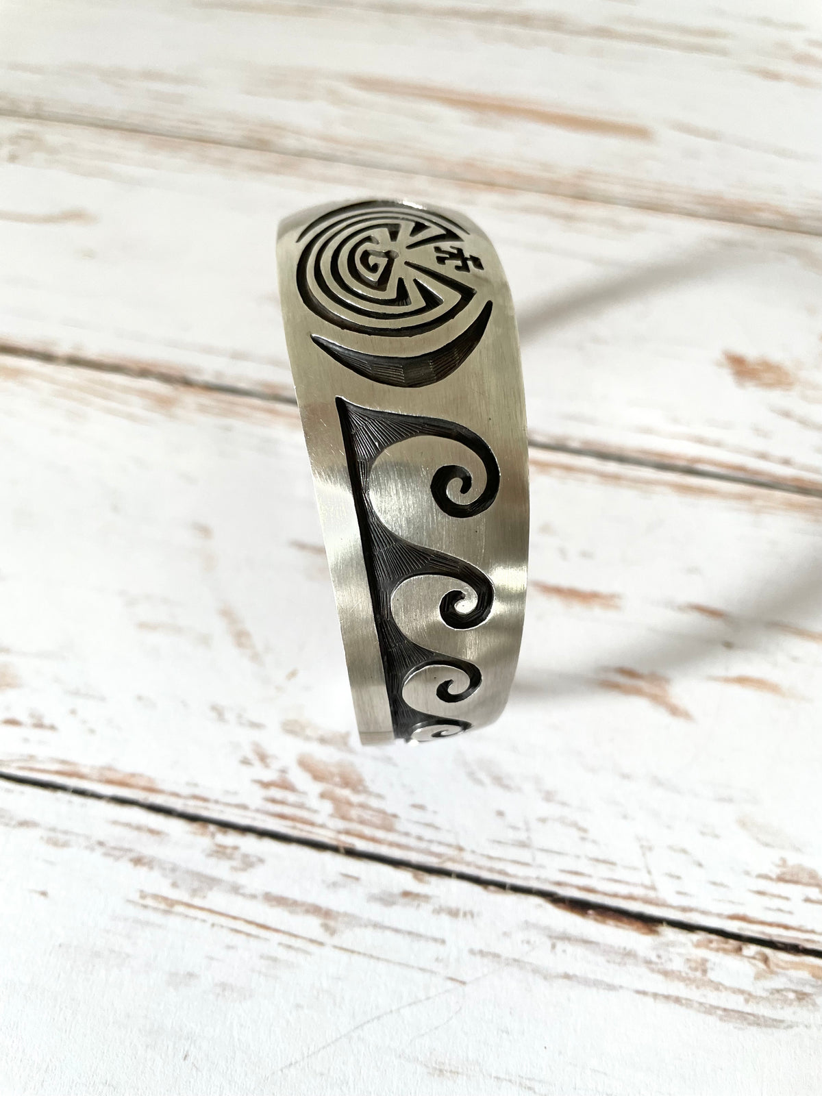 Navajo/Hopi Man in the Maze Silver cuff